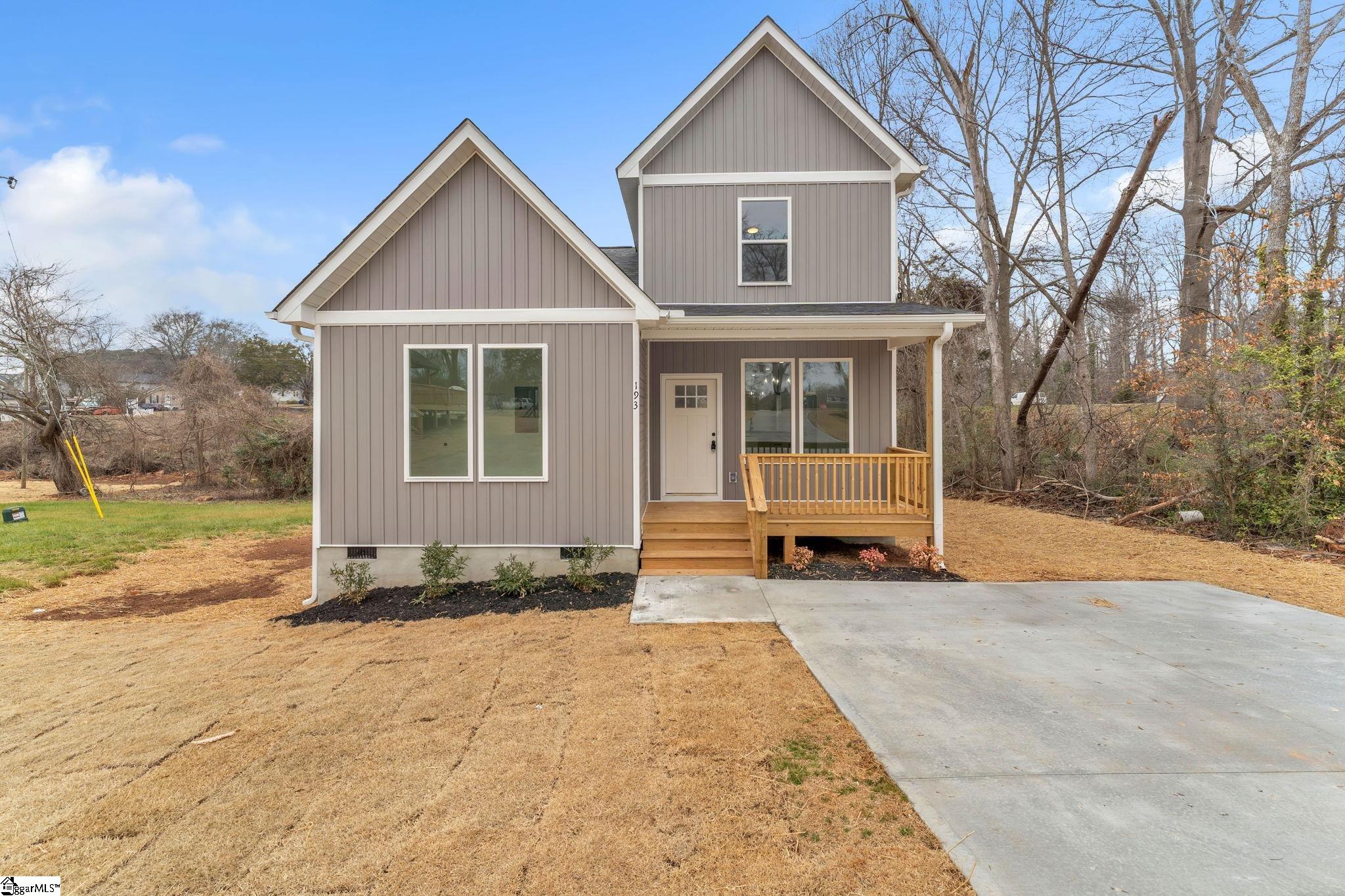 193 Dodd Street Wellford, SC 29385