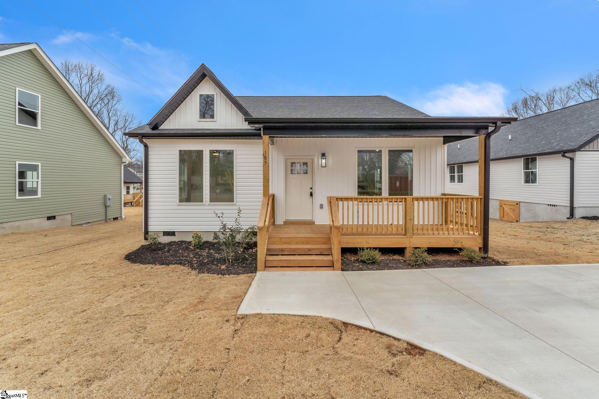 185 Dodd Street, Wellford SC 29385