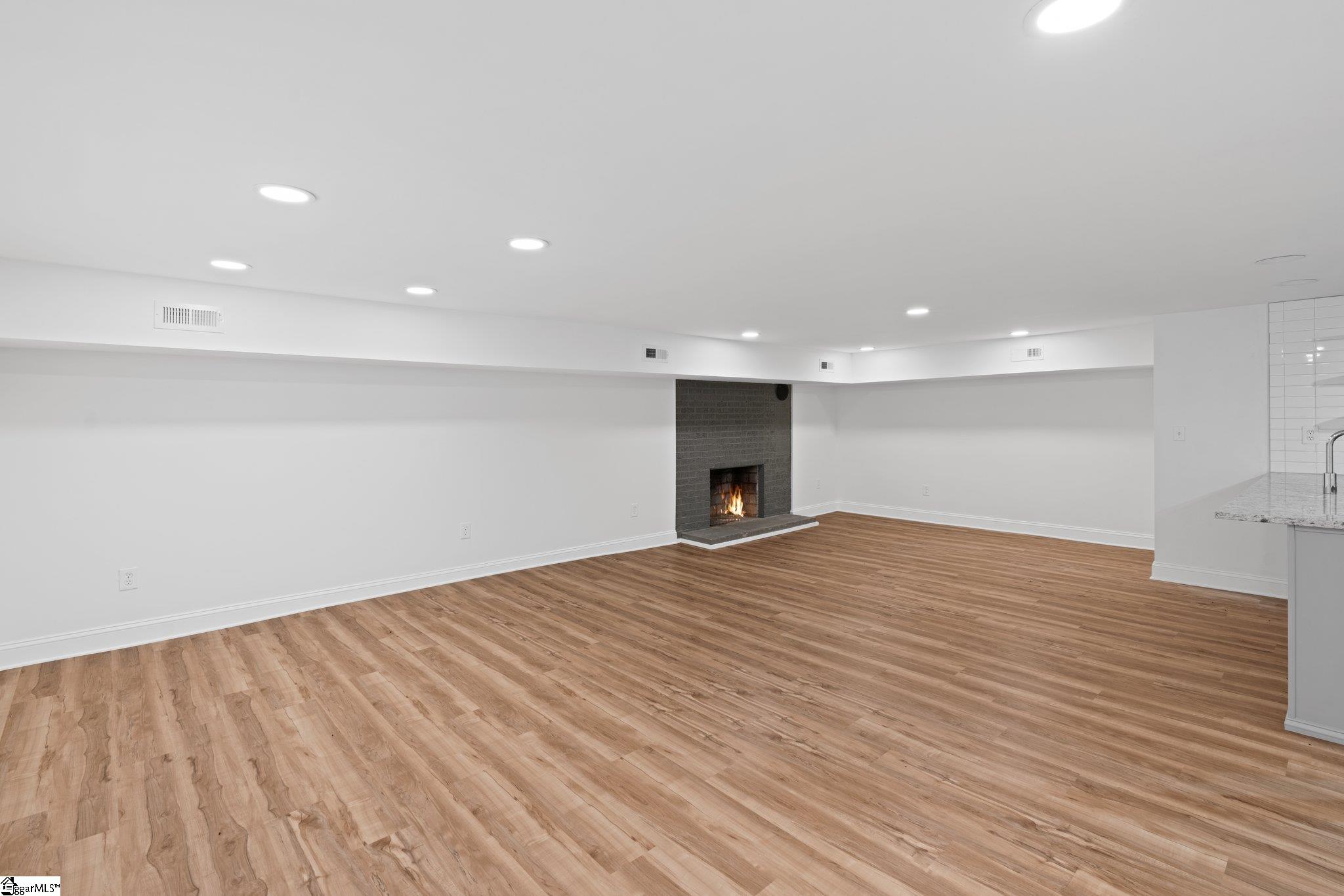 206 Azalea, Greenville, South Carolina image 18