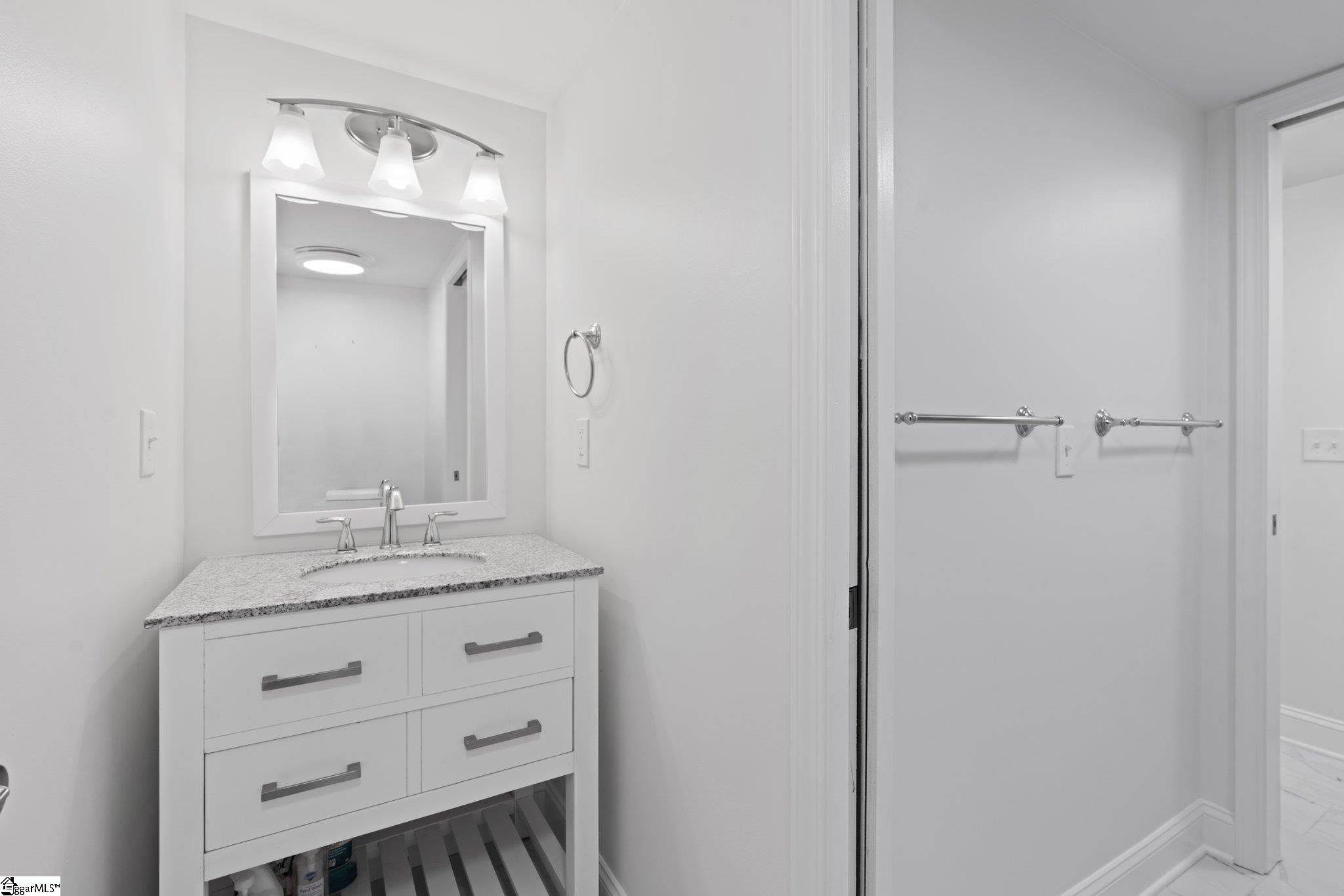 206 Azalea, Greenville, South Carolina image 25
