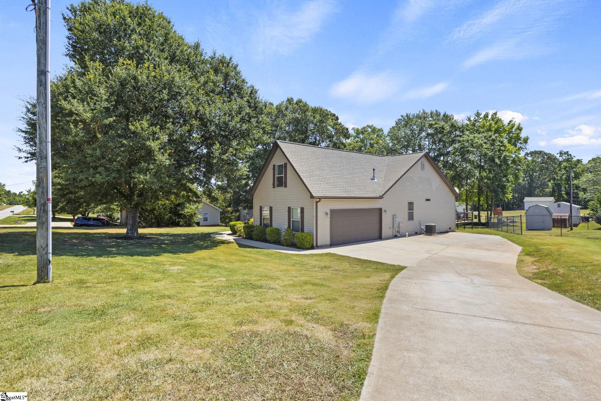 118 Wofford Road Taylors, SC 29687