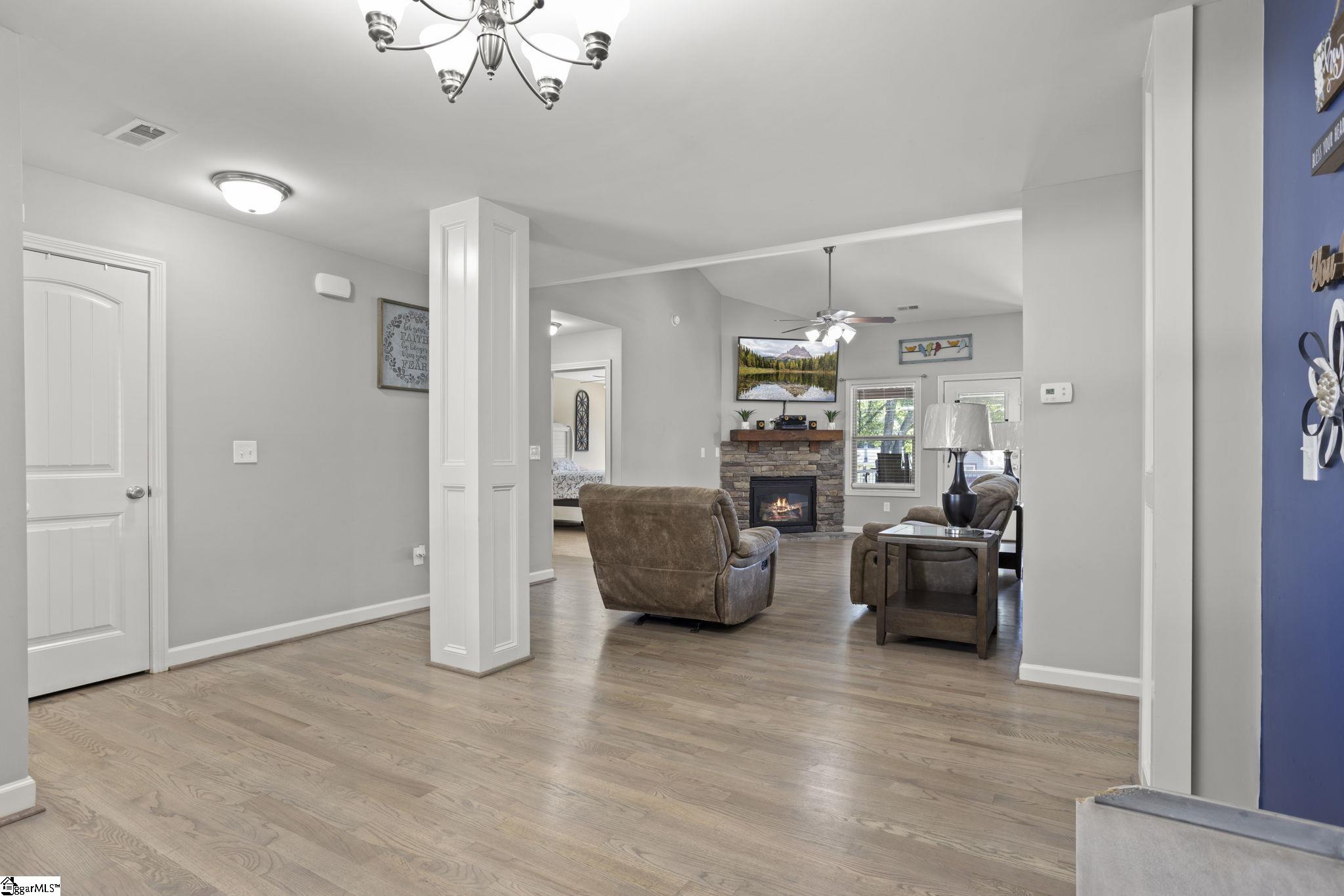118 Wofford Road Taylors, SC 29687