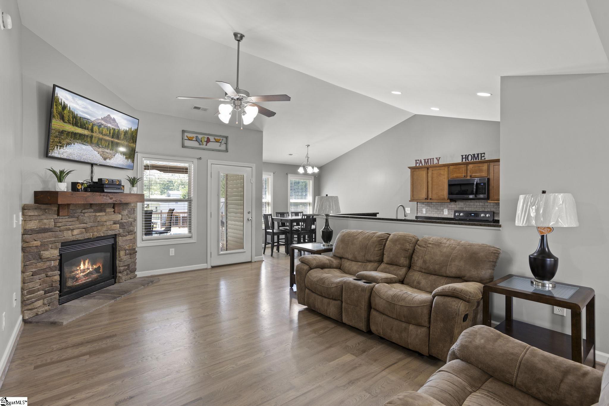 118 Wofford Road Taylors, SC 29687