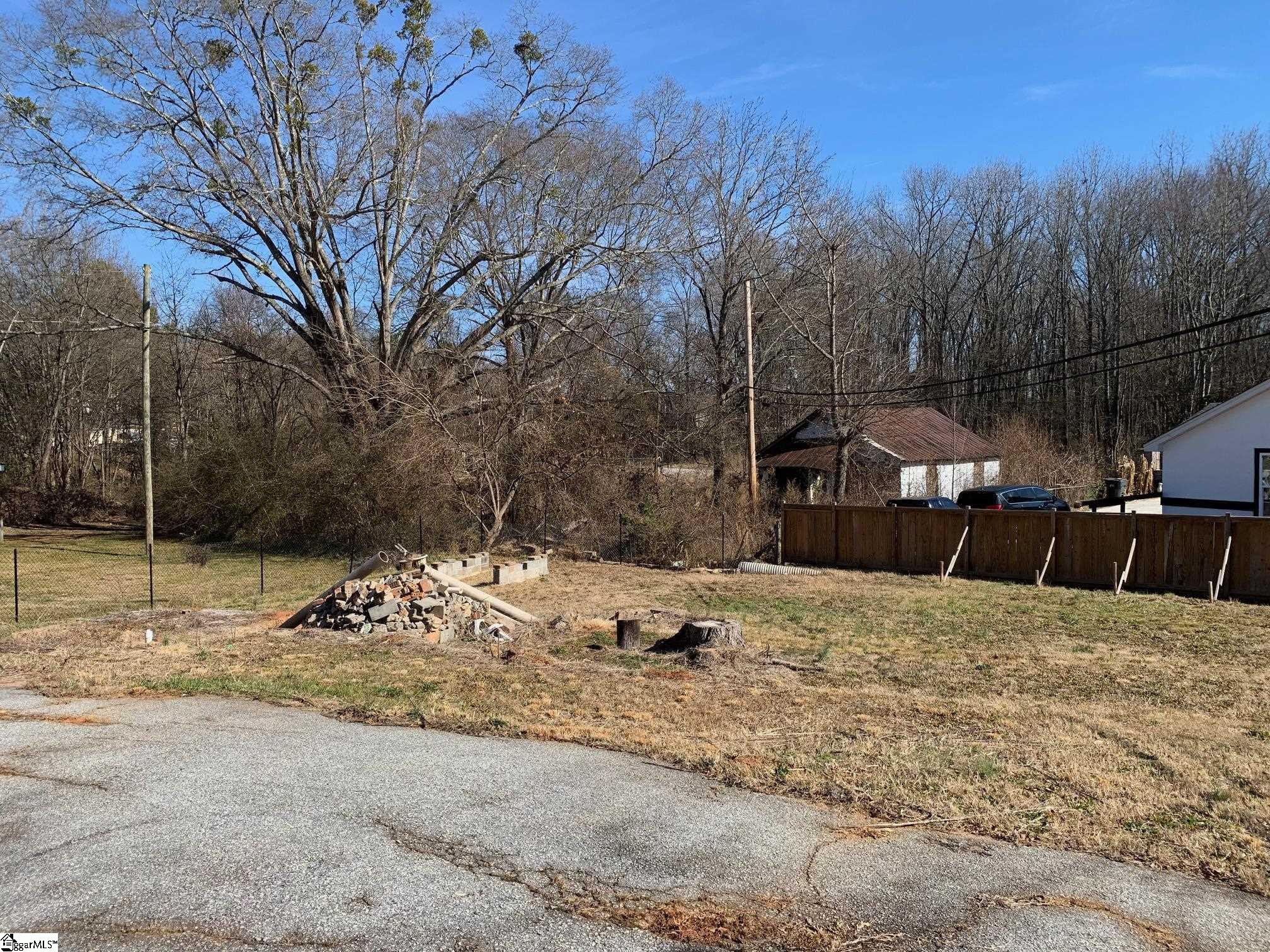 1505 W Bramlett, Greenville, South Carolina image 4
