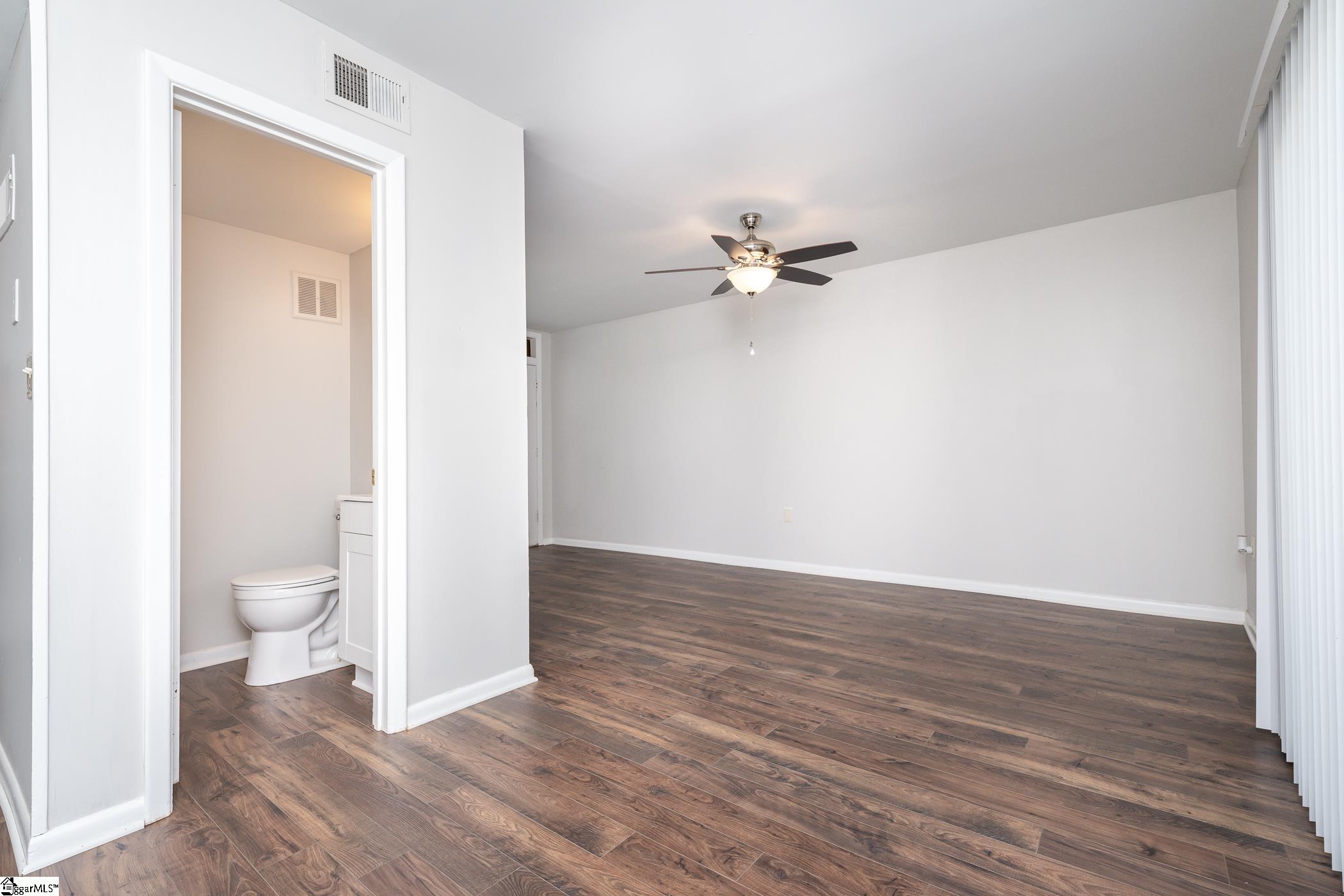 3706 E North, Greenville, South Carolina image 4