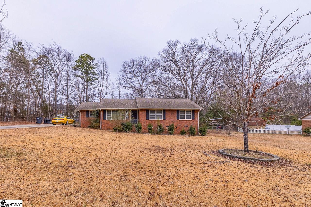 206 Overbrook, Laurens, South Carolina image 4