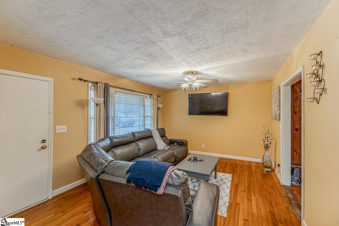 206 Overbrook, Laurens, South Carolina image 5