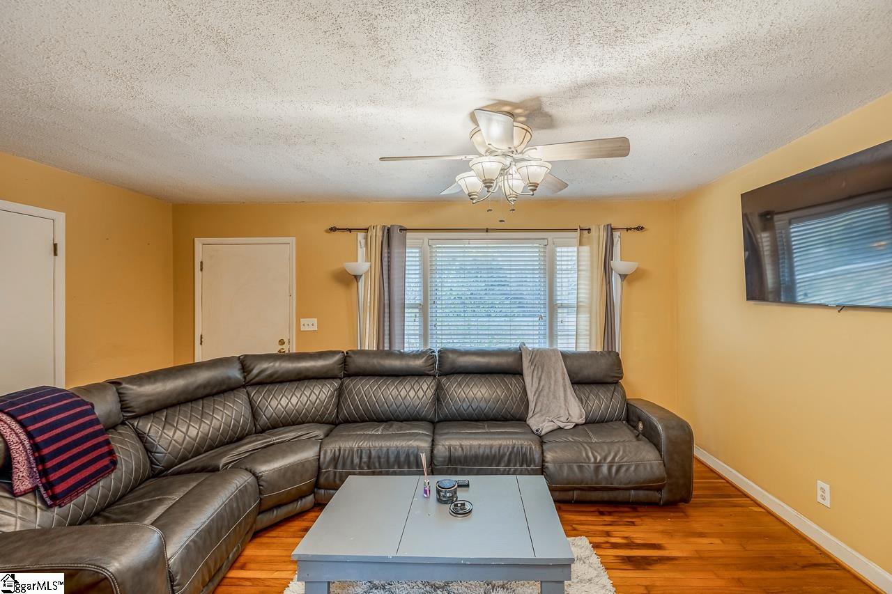 206 Overbrook, Laurens, South Carolina image 7