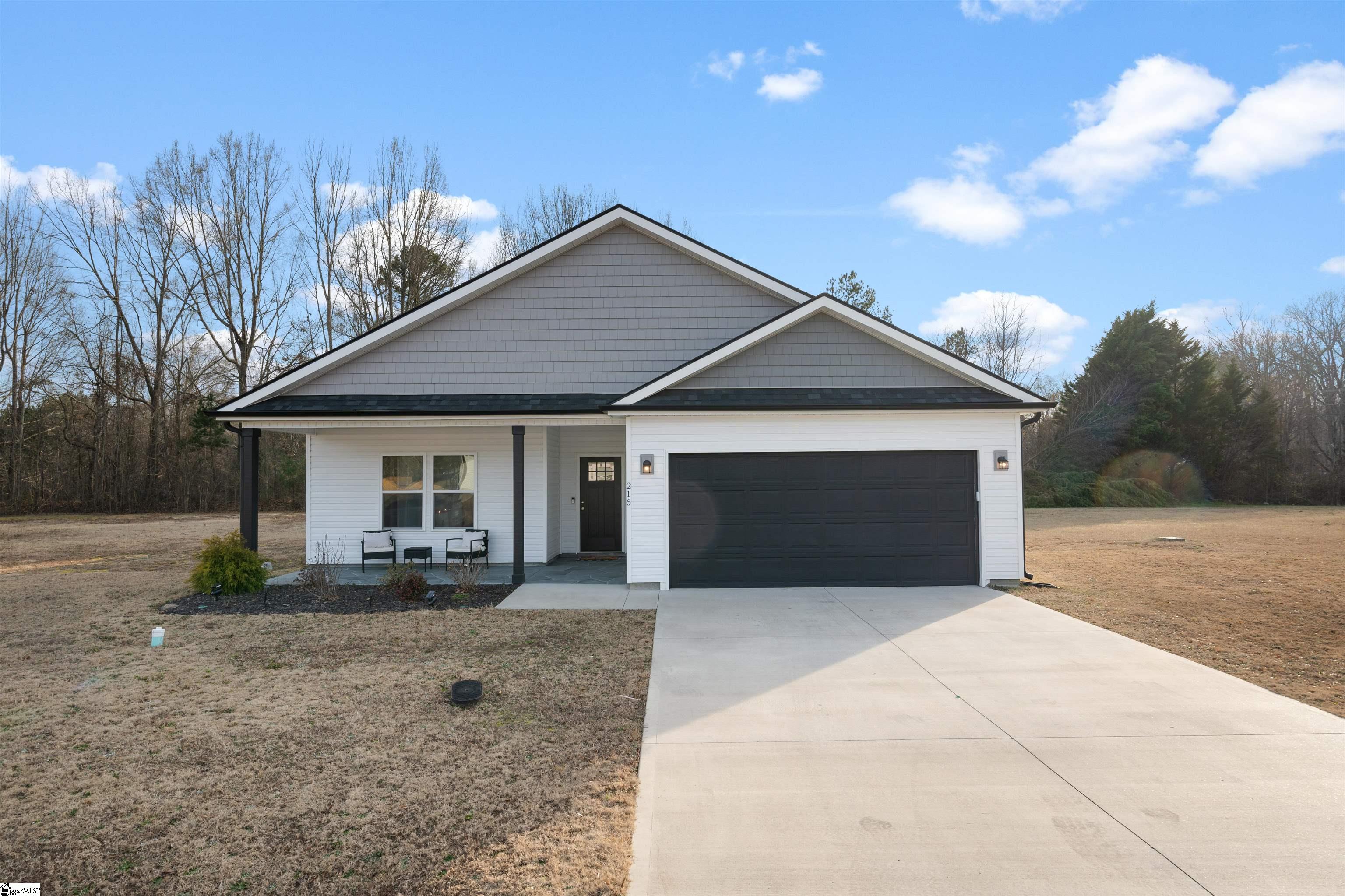 216 Essex, Clinton, South Carolina image 2