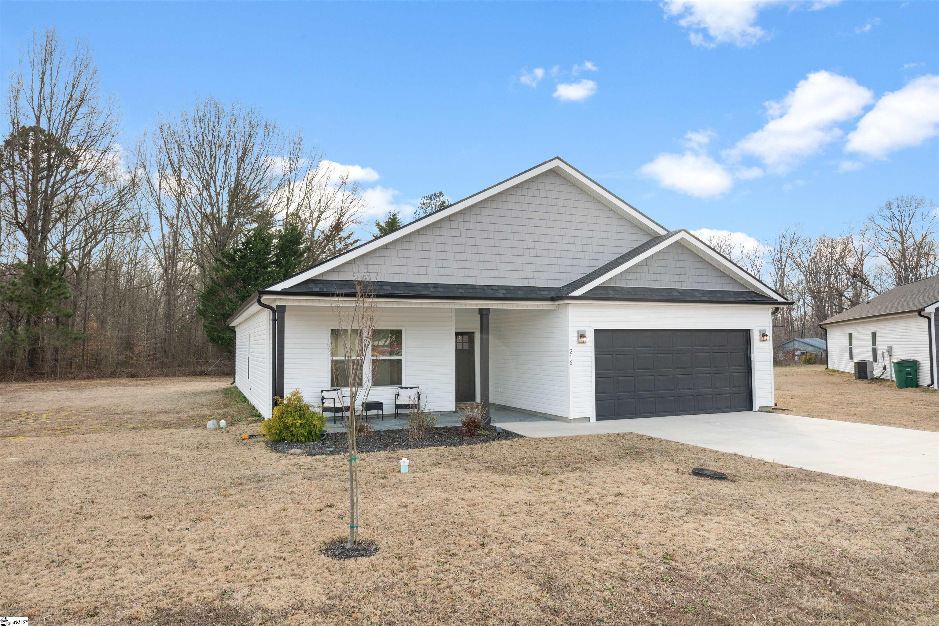 216 Essex, Clinton, South Carolina image 3