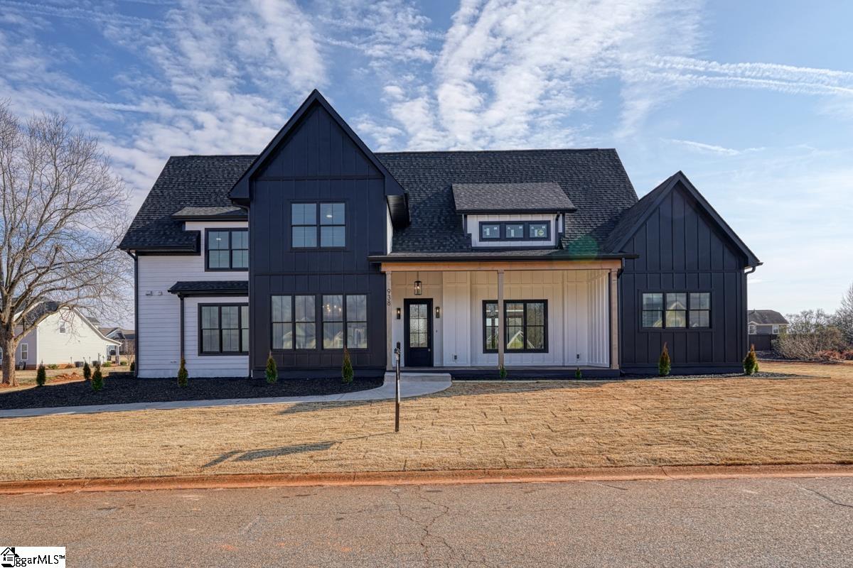 938 Benchmark Drive Wellford, SC 29385