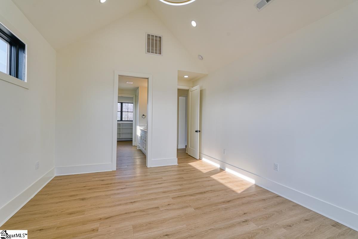 938 Benchmark Drive Wellford, SC 29385