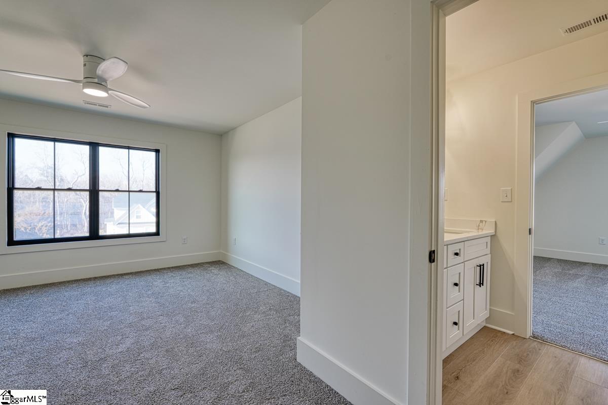 938 Benchmark Drive Wellford, SC 29385