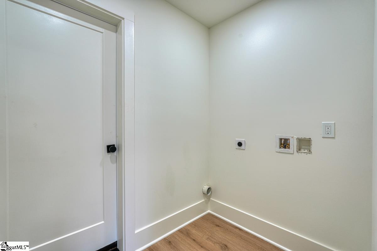 938 Benchmark Drive Wellford, SC 29385