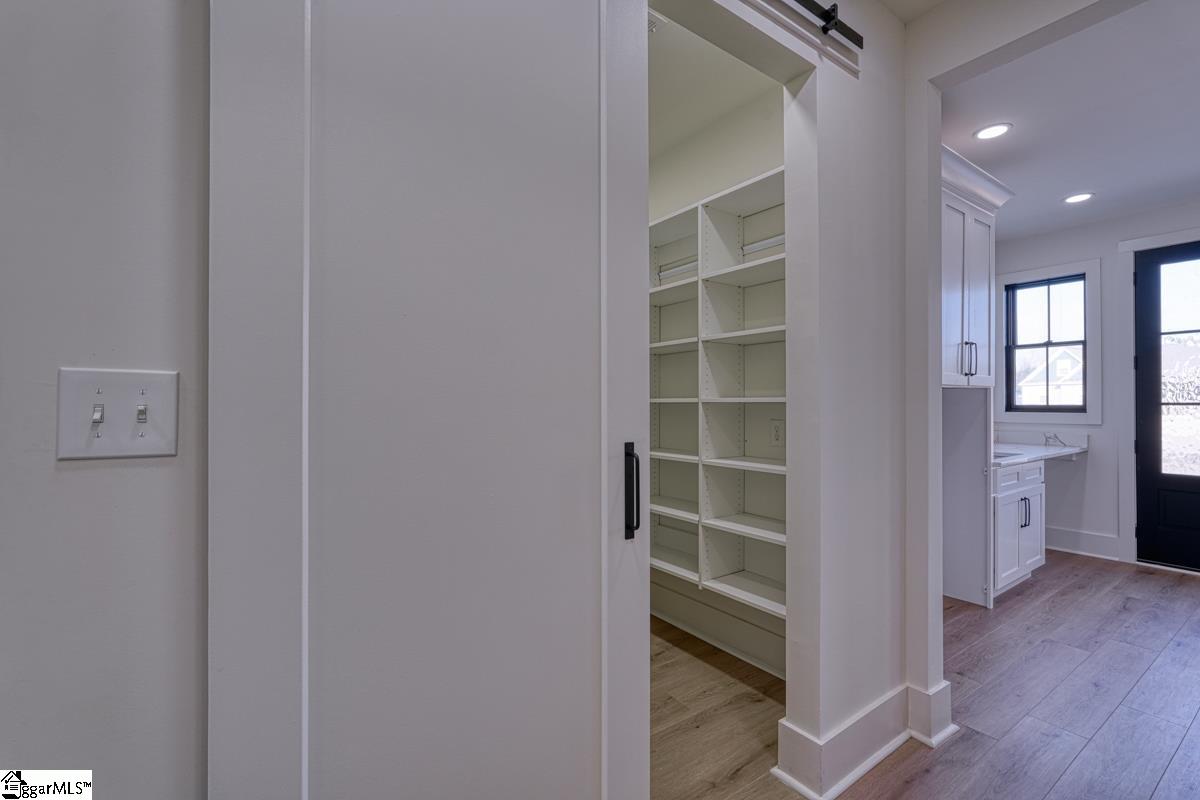 938 Benchmark Drive Wellford, SC 29385