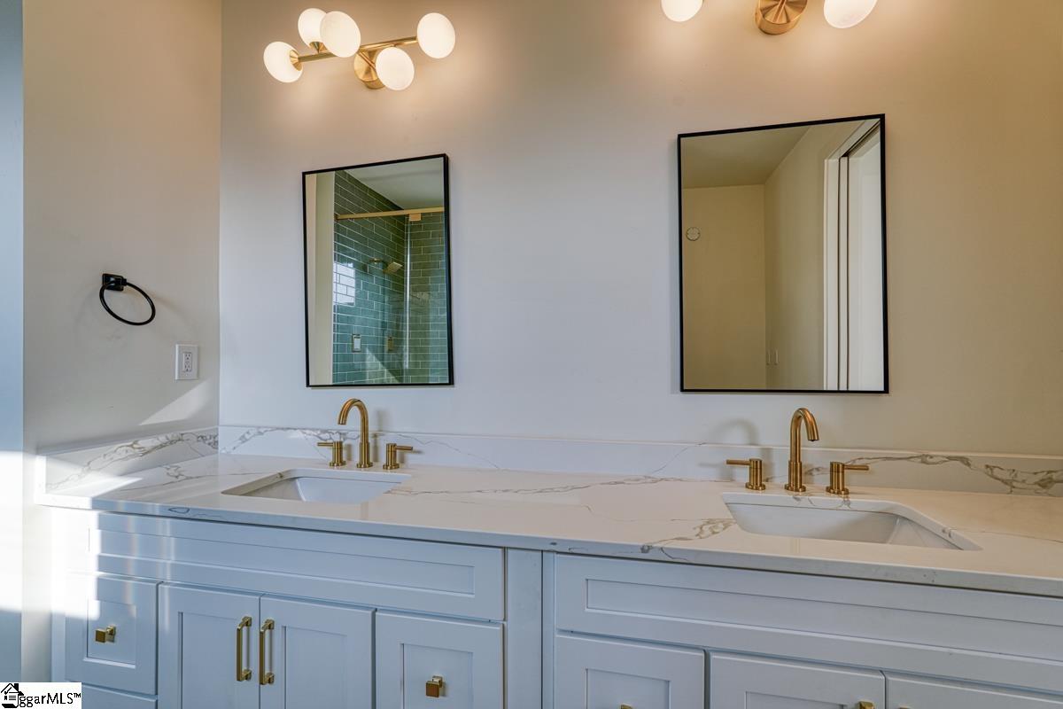 938 Benchmark Drive Wellford, SC 29385