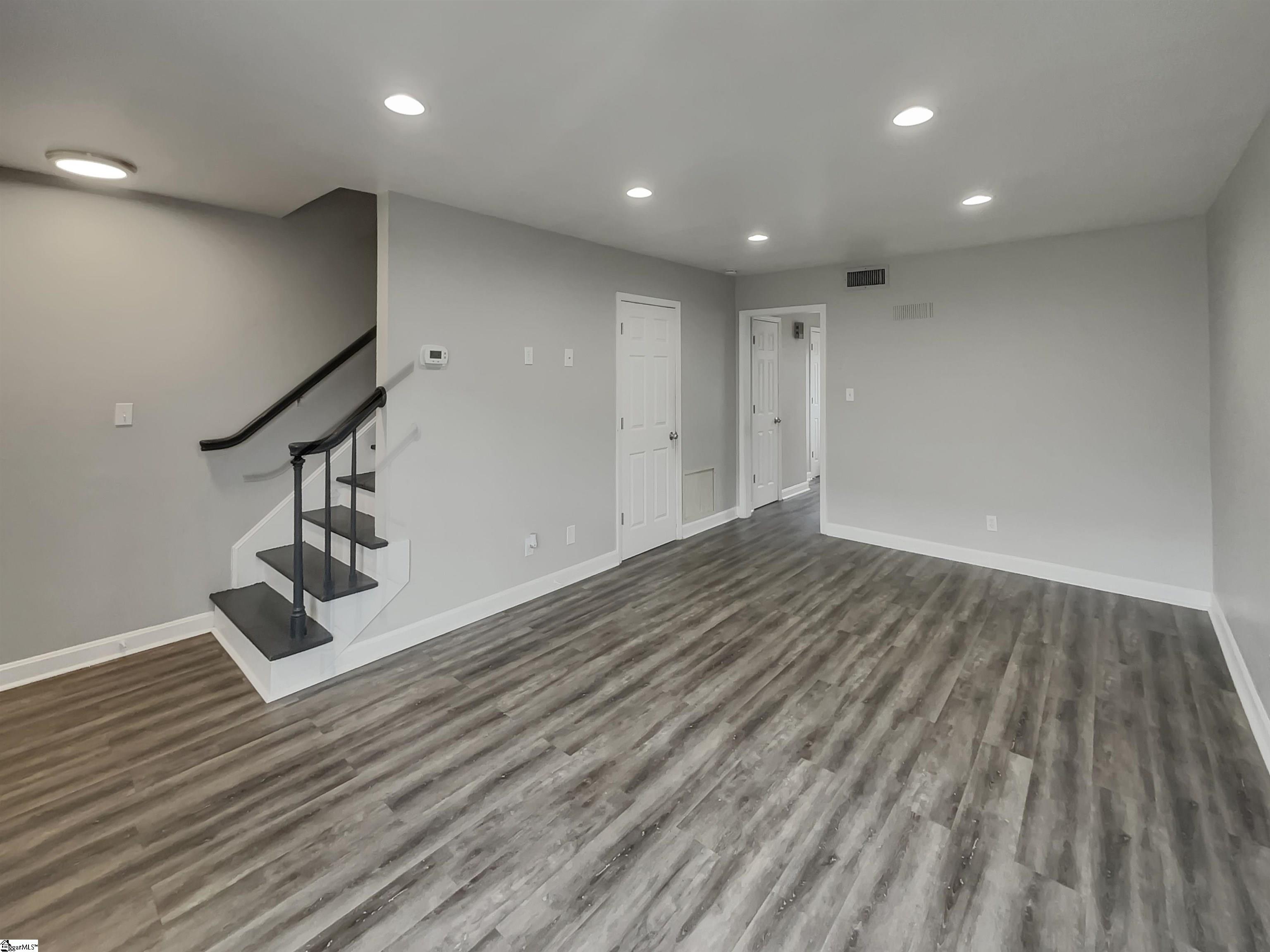 1460 Dover, Spartanburg, South Carolina image 3