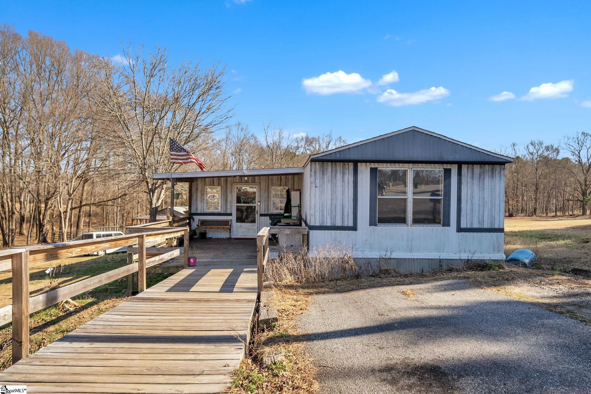 182 Tory Trail Cowpens, SC 29330-9028