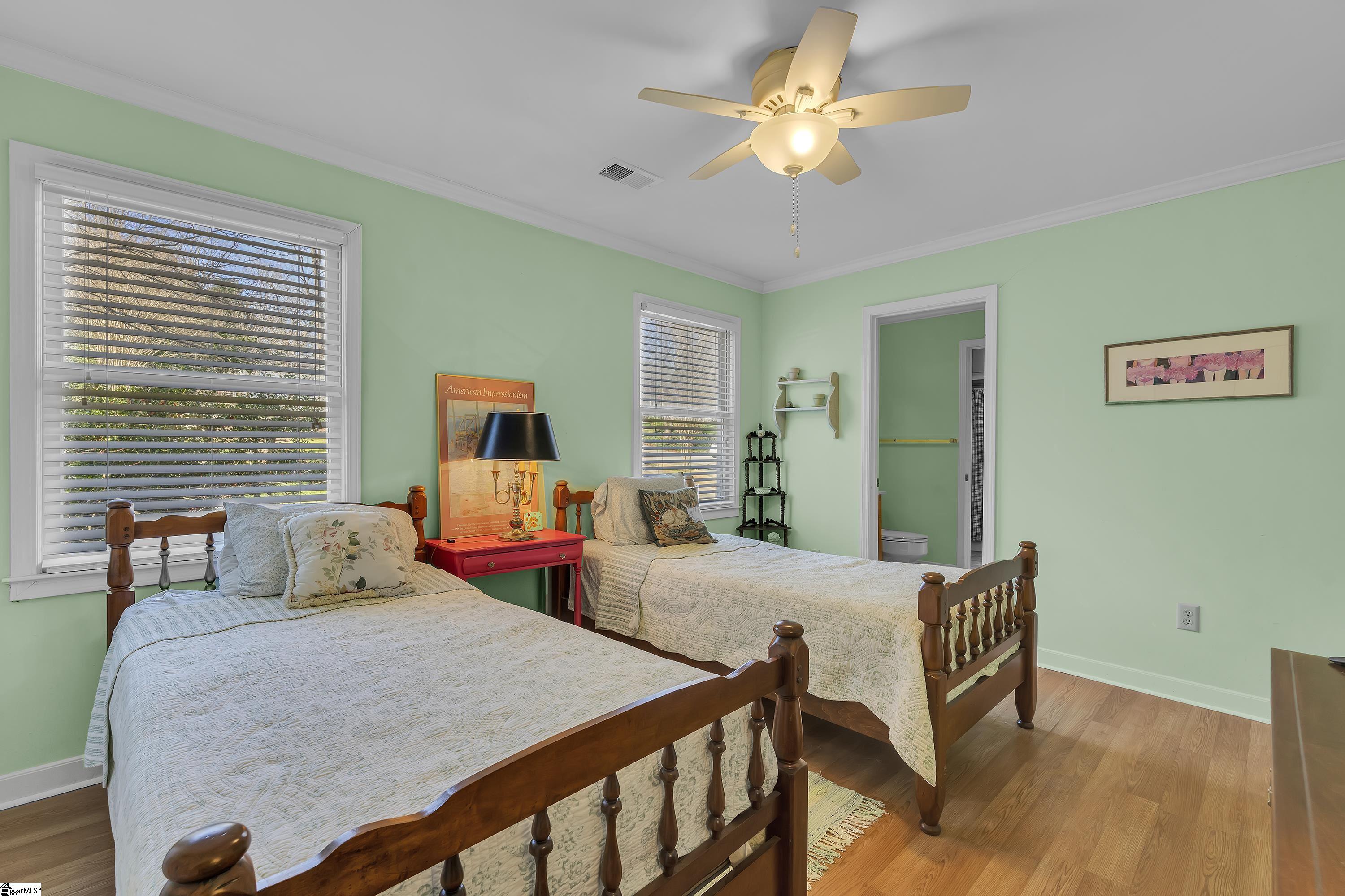 27 Club Forest, Greenville, South Carolina image 21