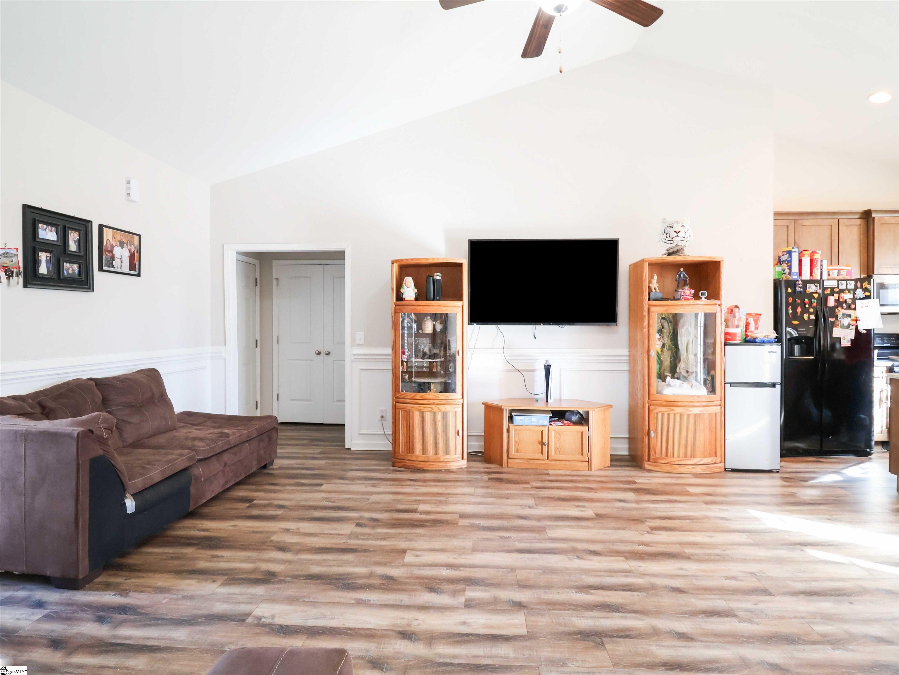 111 Academy, Pickens, South Carolina image 2