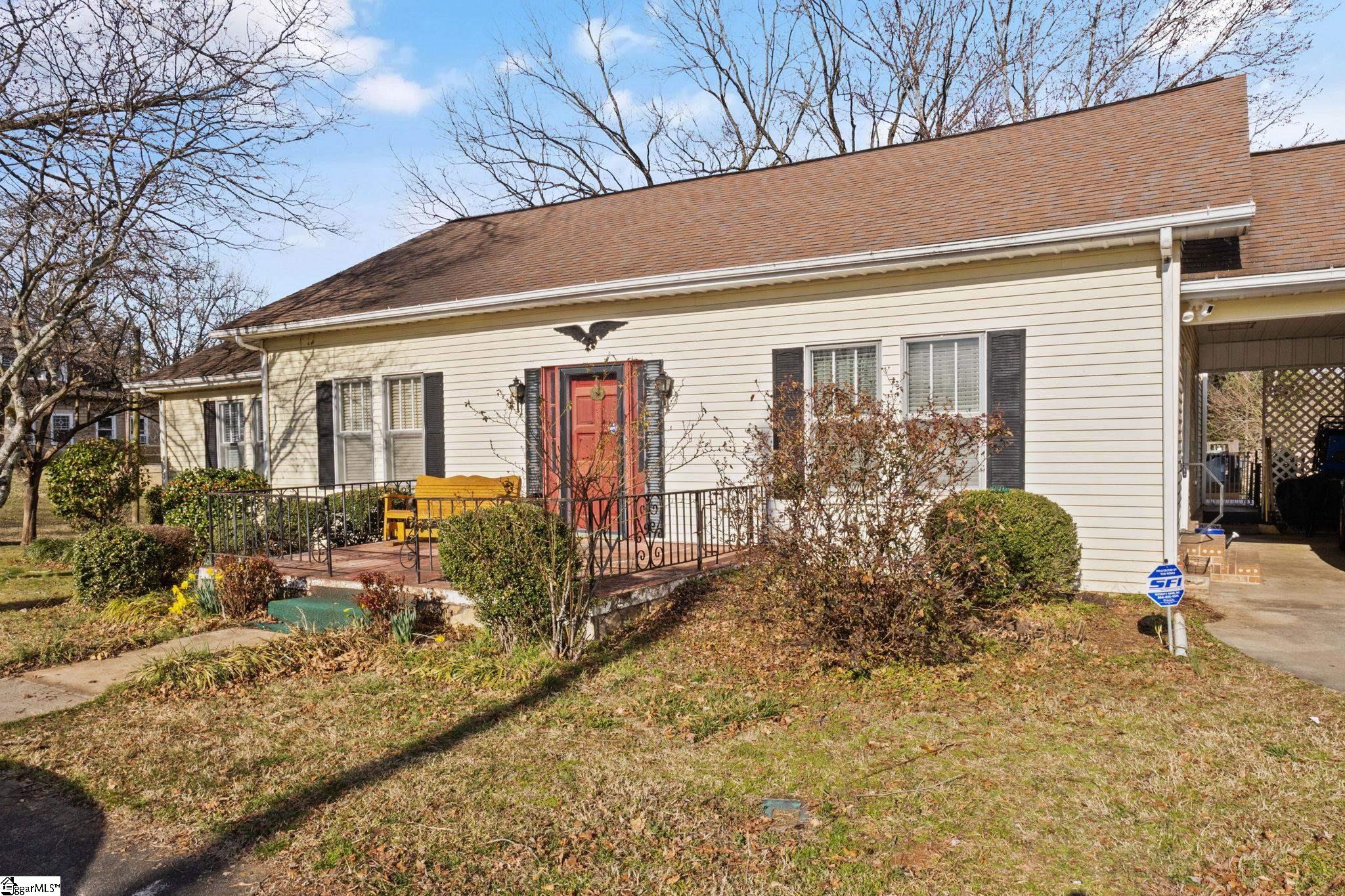 208 Retreat Street, Westminster SC 29693-1831