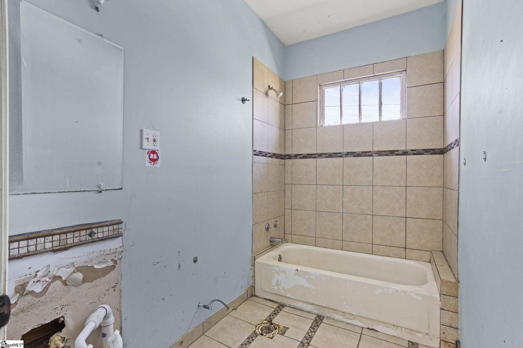 143 Edwards, Spartanburg, South Carolina image 12