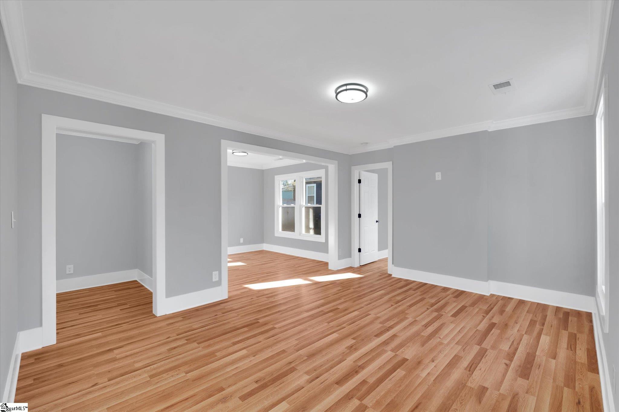 6 Manning, Greenville, South Carolina image 2