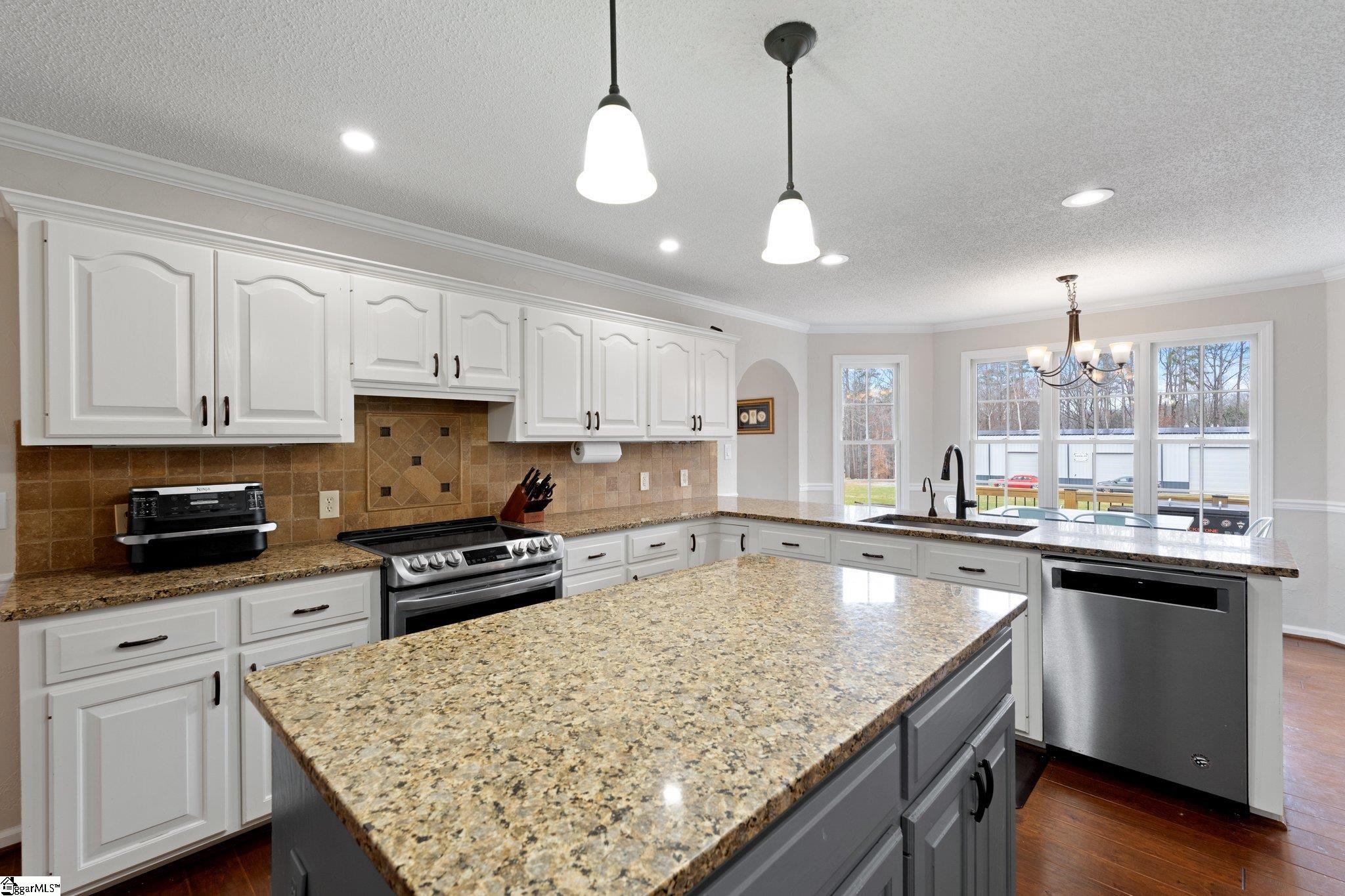 132 Lake, Easley, South Carolina image 21