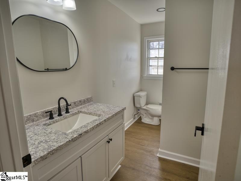 15 Mistletoe Drive Greenville, SC 29617