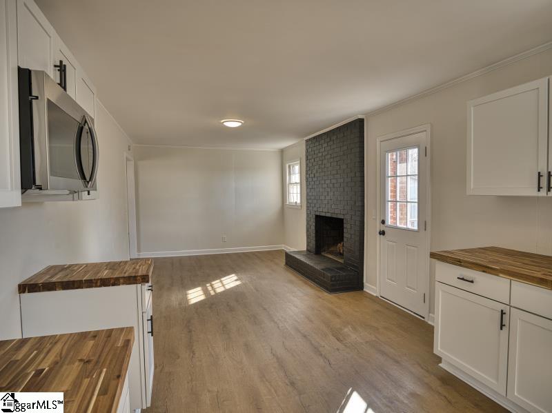 15 Mistletoe Drive Greenville, SC 29617