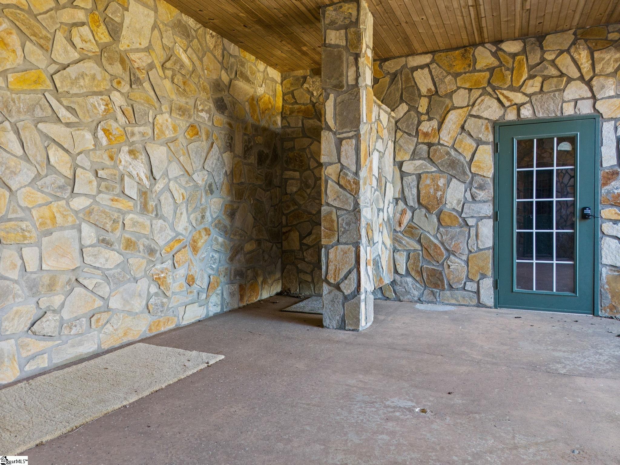 500 Wandering, Pickens, South Carolina image 35