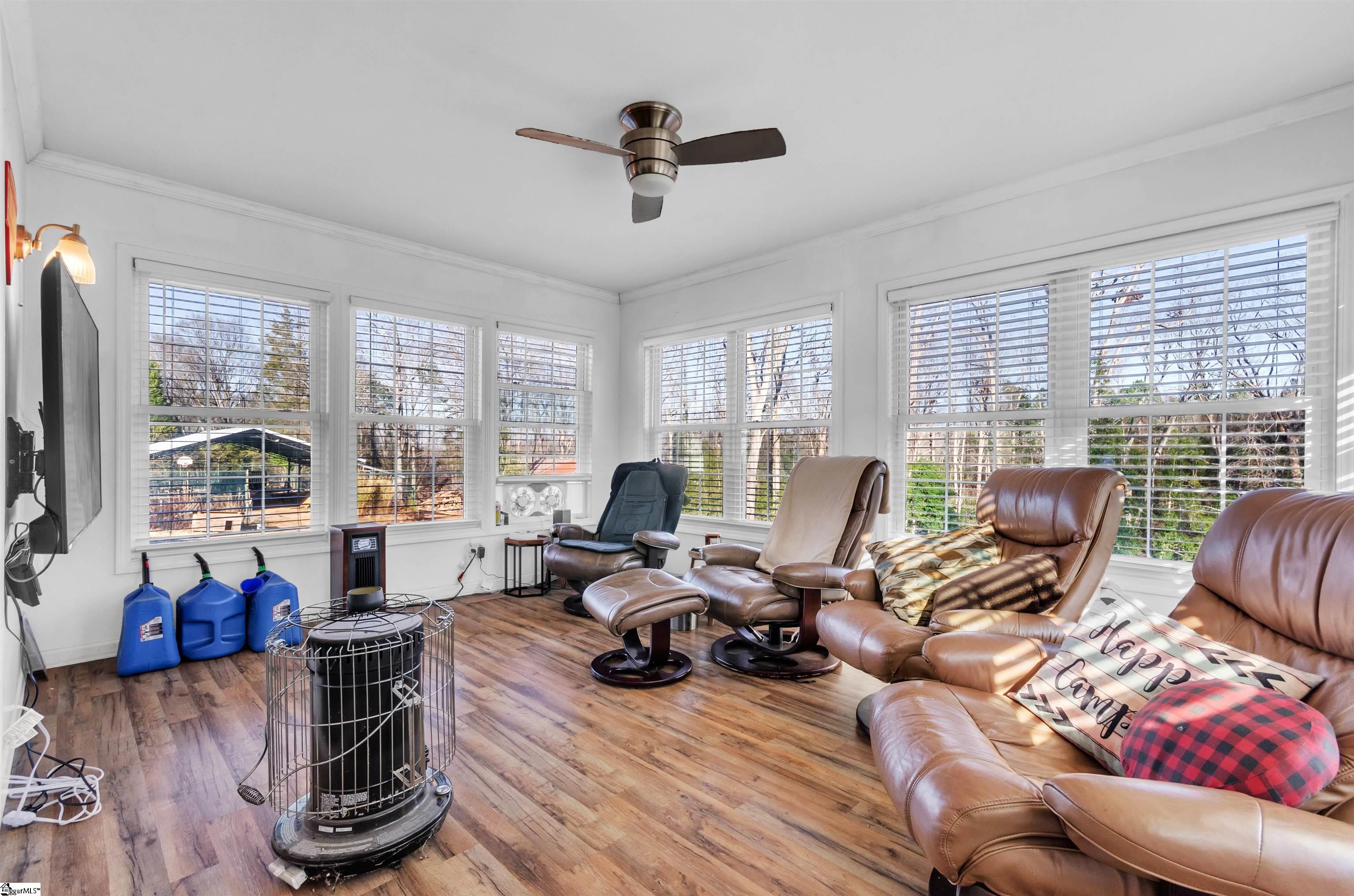 233 White, Simpsonville, South Carolina image 12