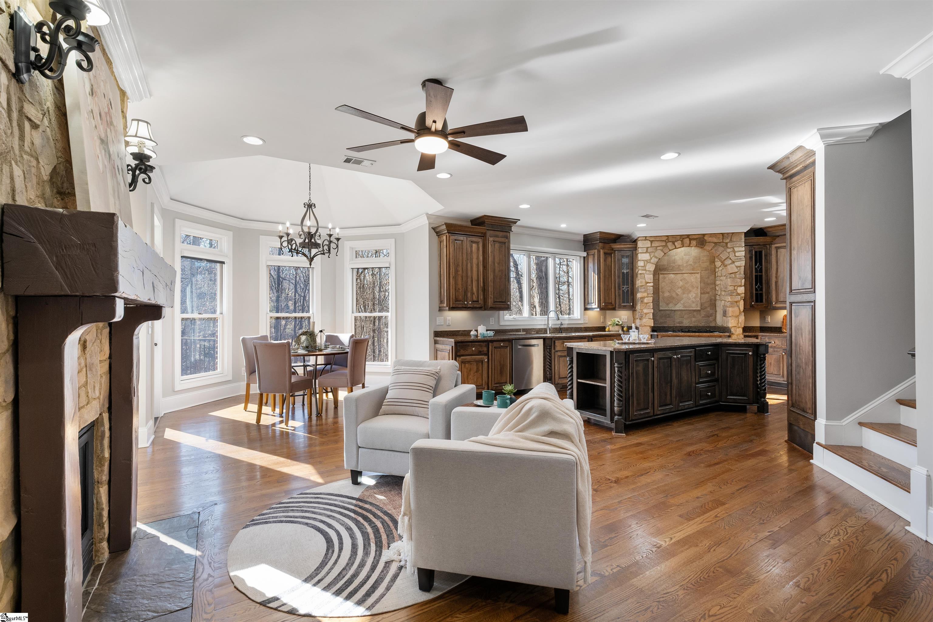 100 Sorrento, Greenville, South Carolina image 13