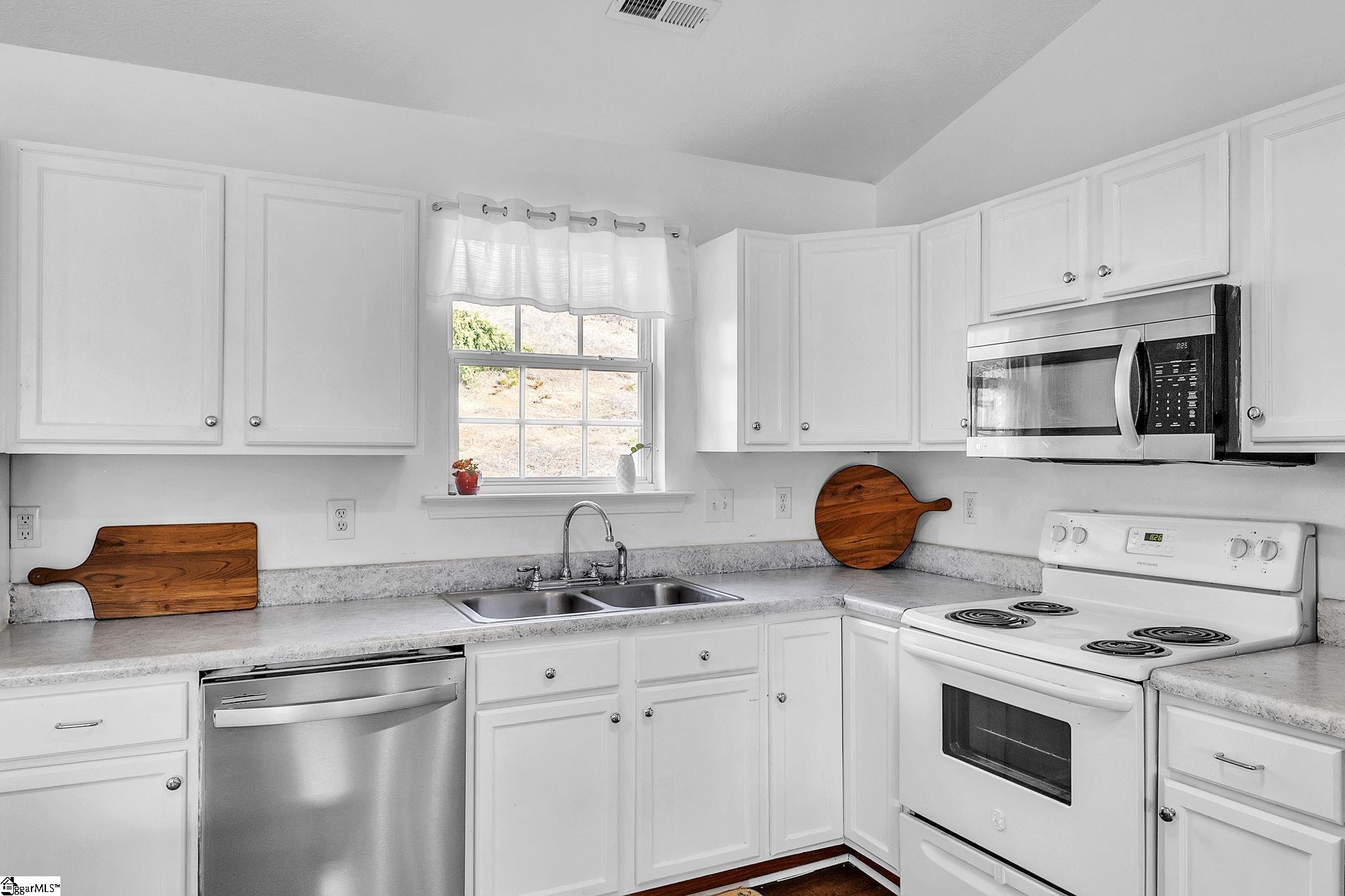 27 Backwater, Greenville, South Carolina image 13