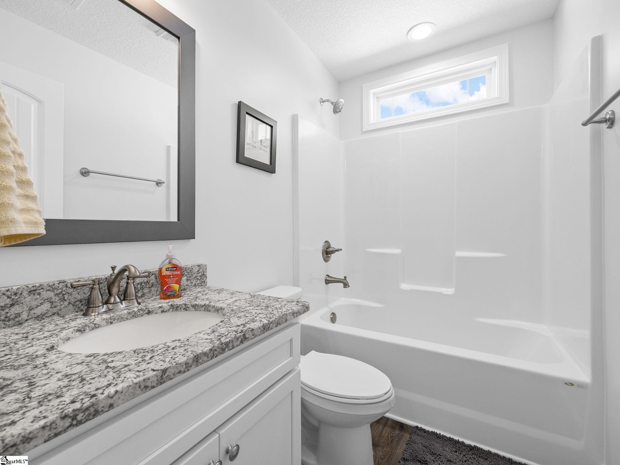 111 James Shands Lane Wellford, SC 29385