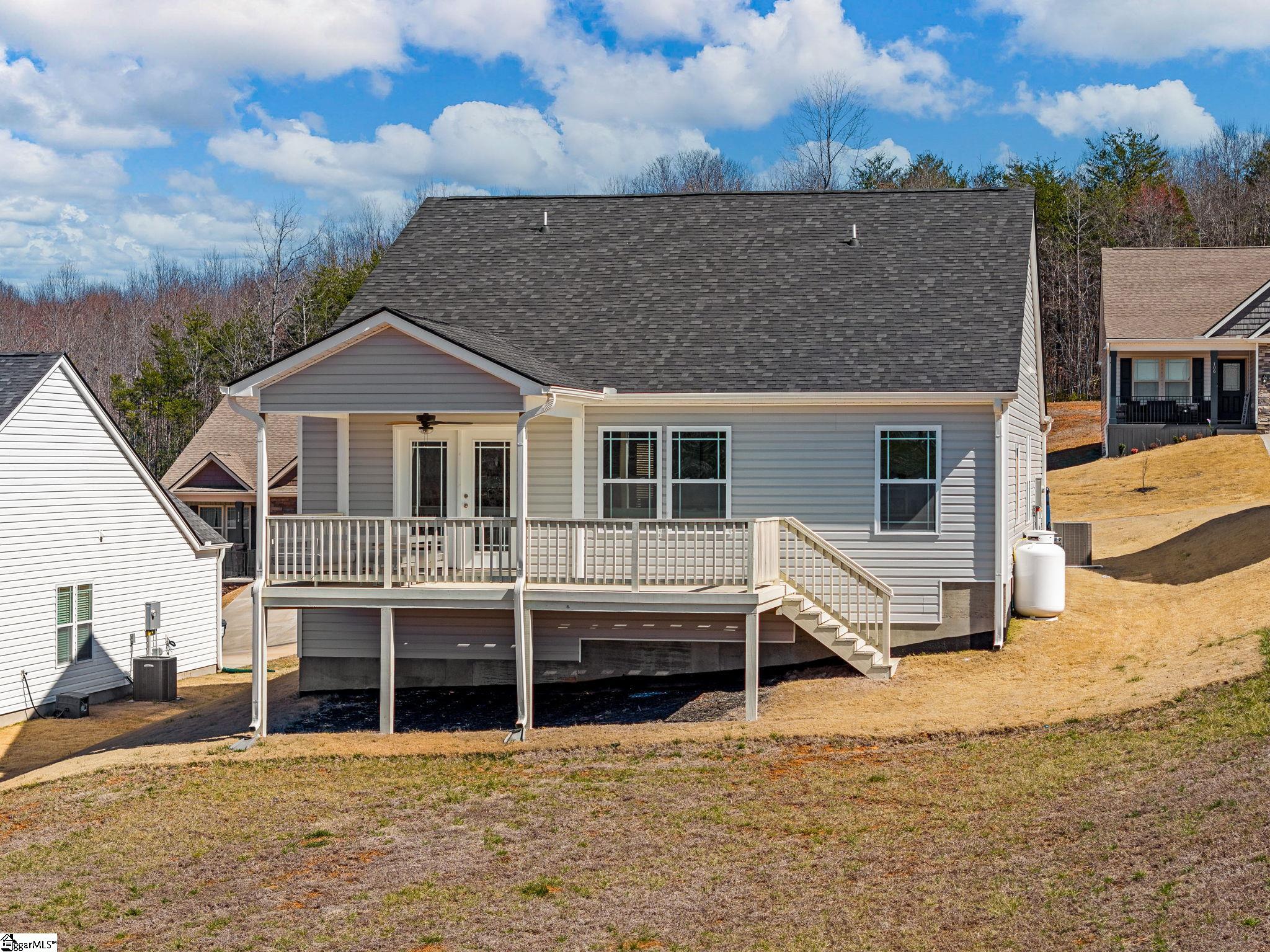 111 James Shands Lane Wellford, SC 29385