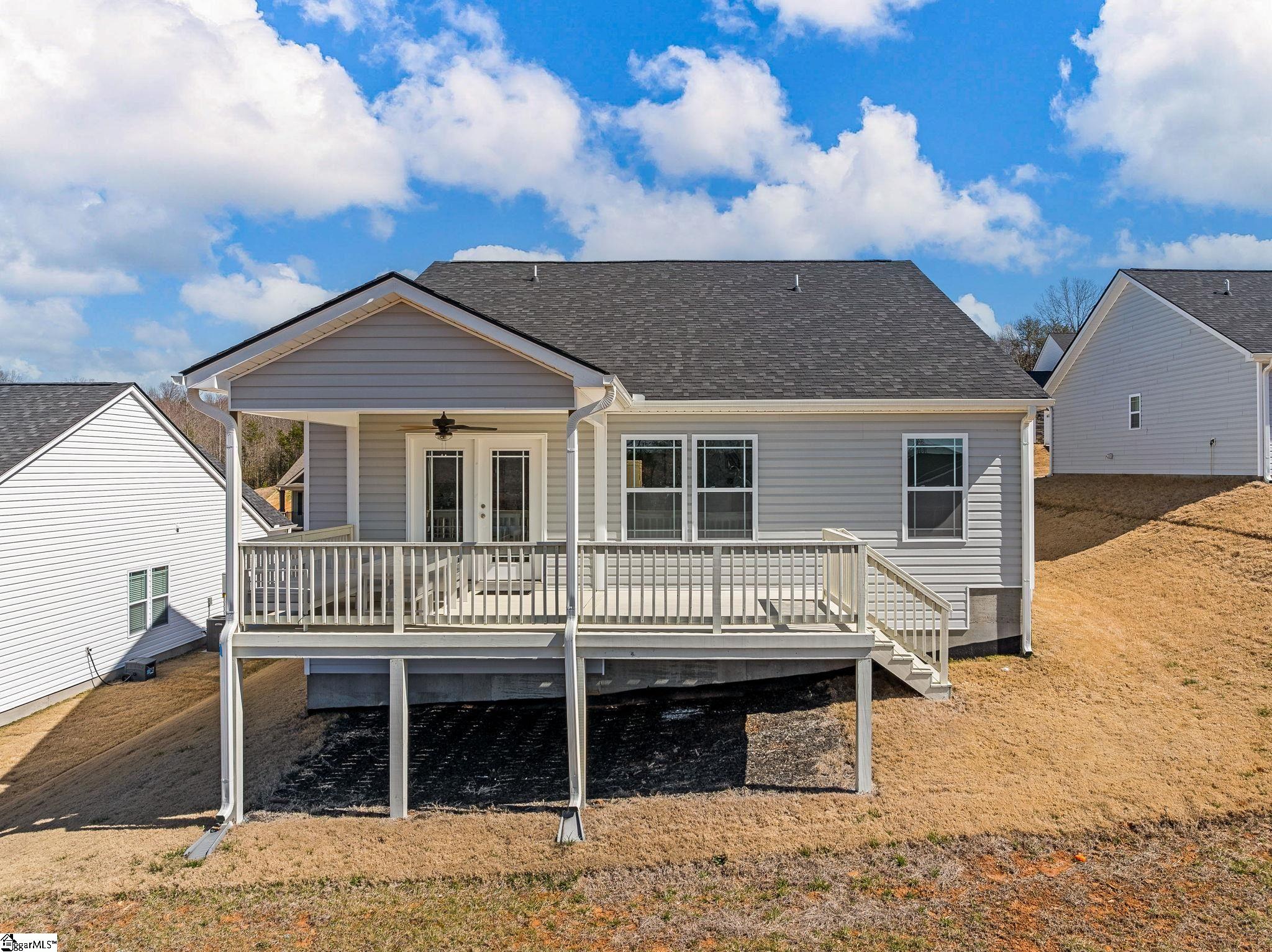 111 James Shands Lane Wellford, SC 29385