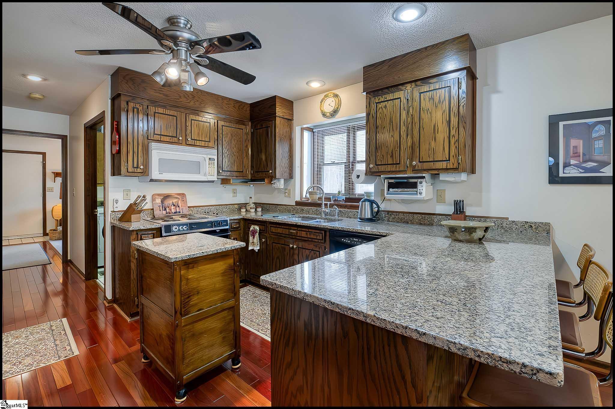 107 Creekview, Clemson, South Carolina image 24