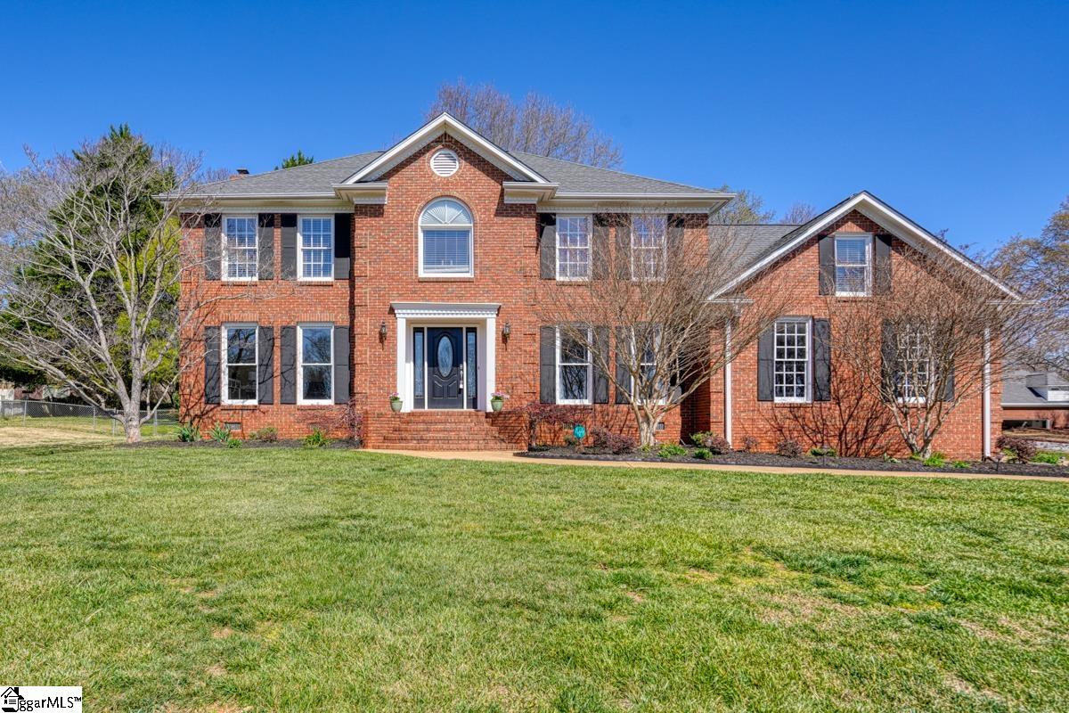 225 W Killarney Lake Moore, SC 29369