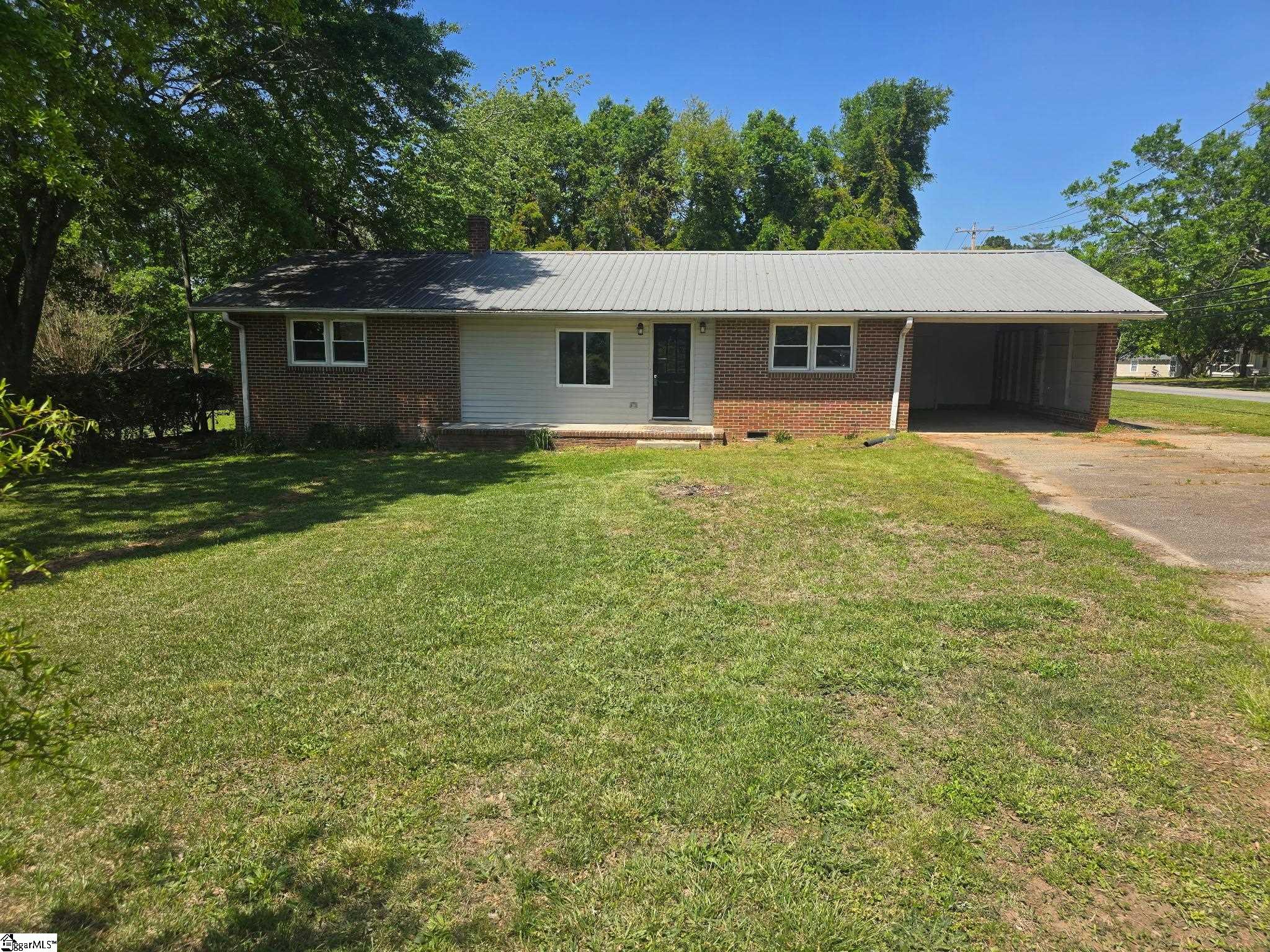 100 Tucker Road, Spartanburg SC 29306