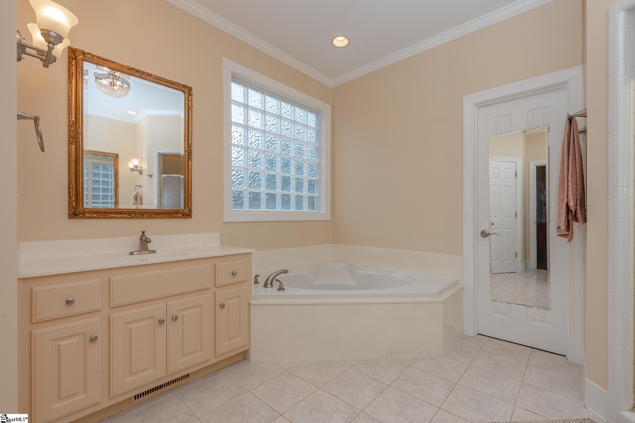 207 Country Club, Laurens, South Carolina image 48