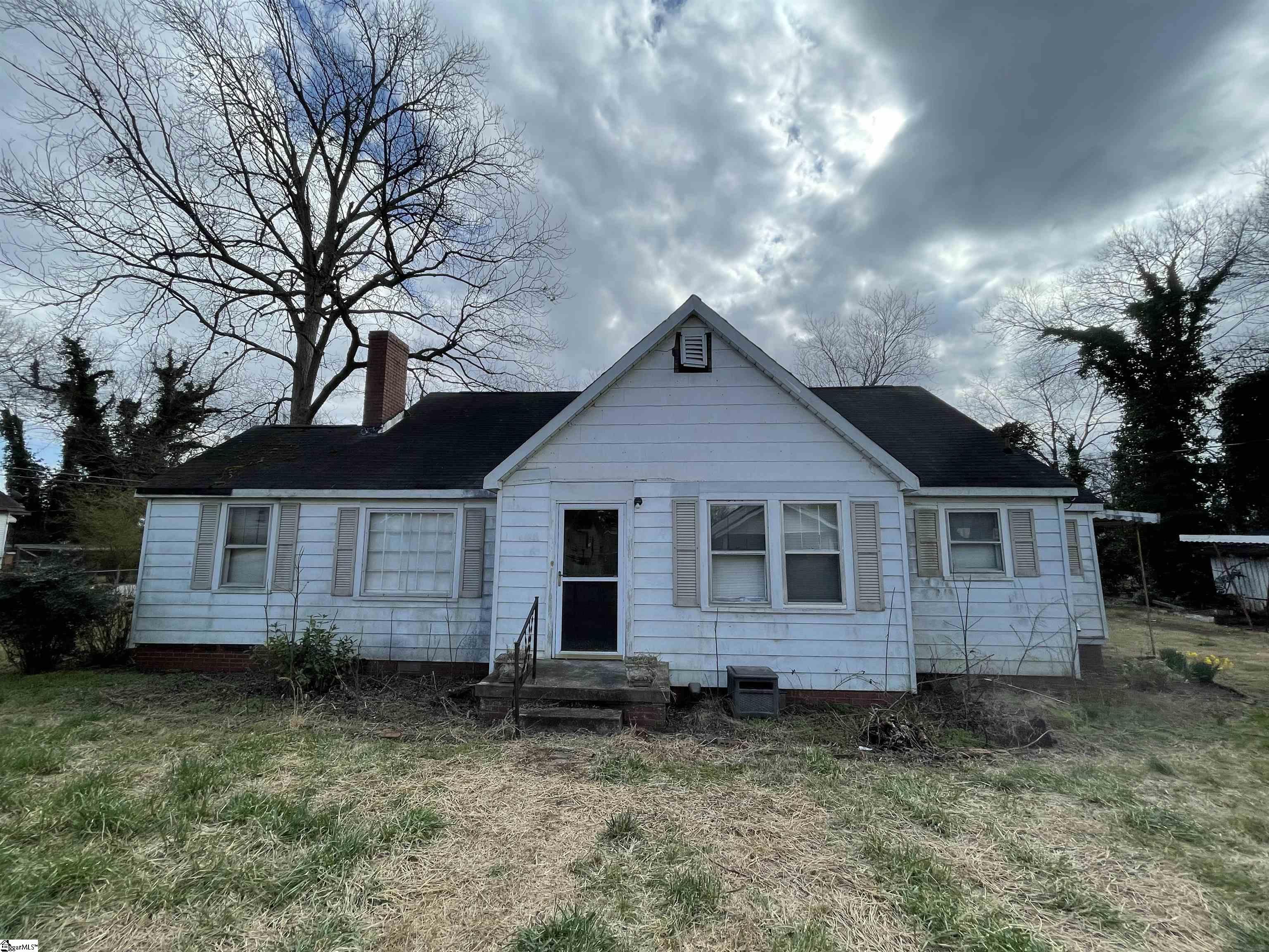 201 Colonial, Greenville, South Carolina image 1