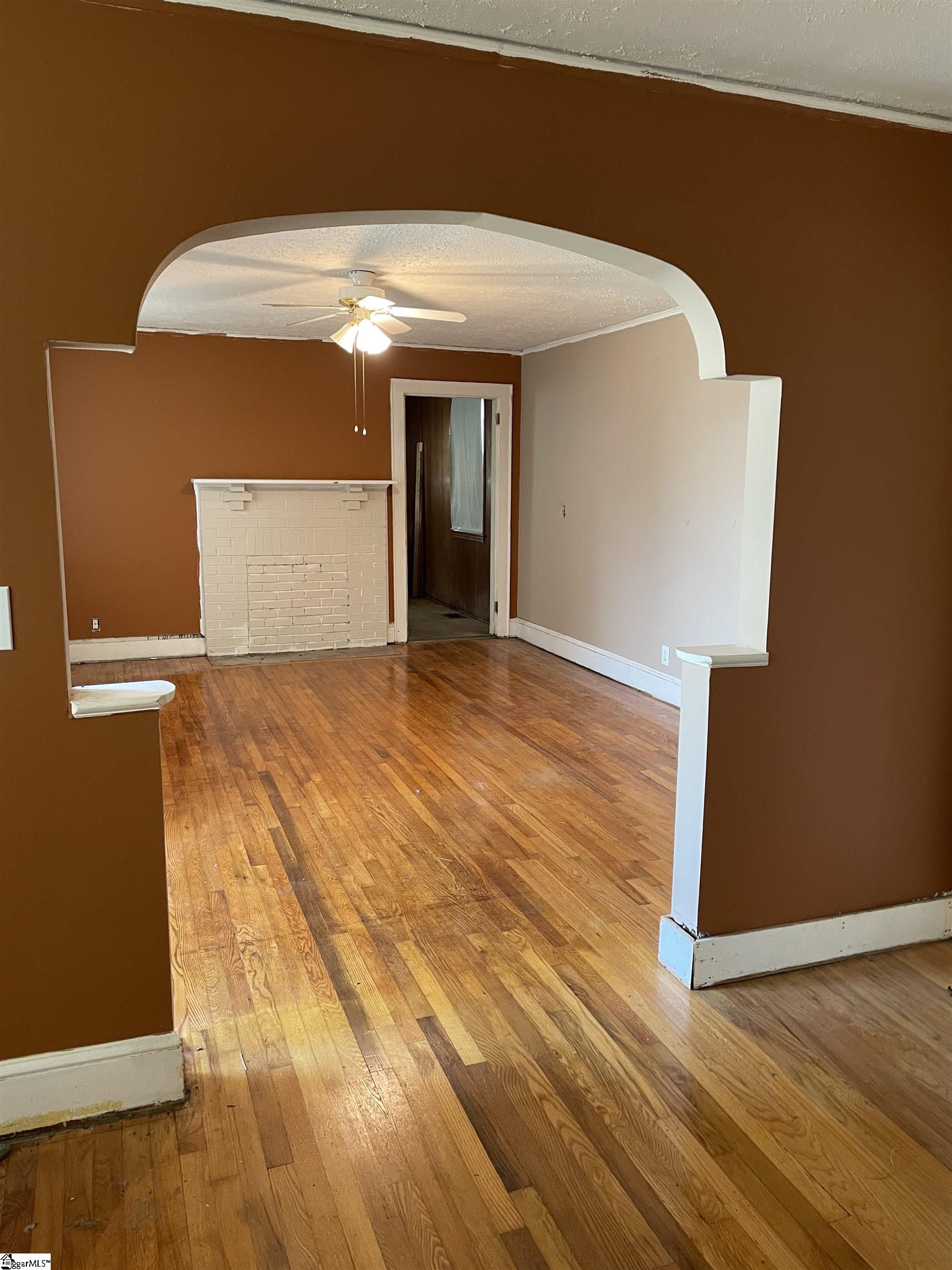 201 Colonial, Greenville, South Carolina image 9