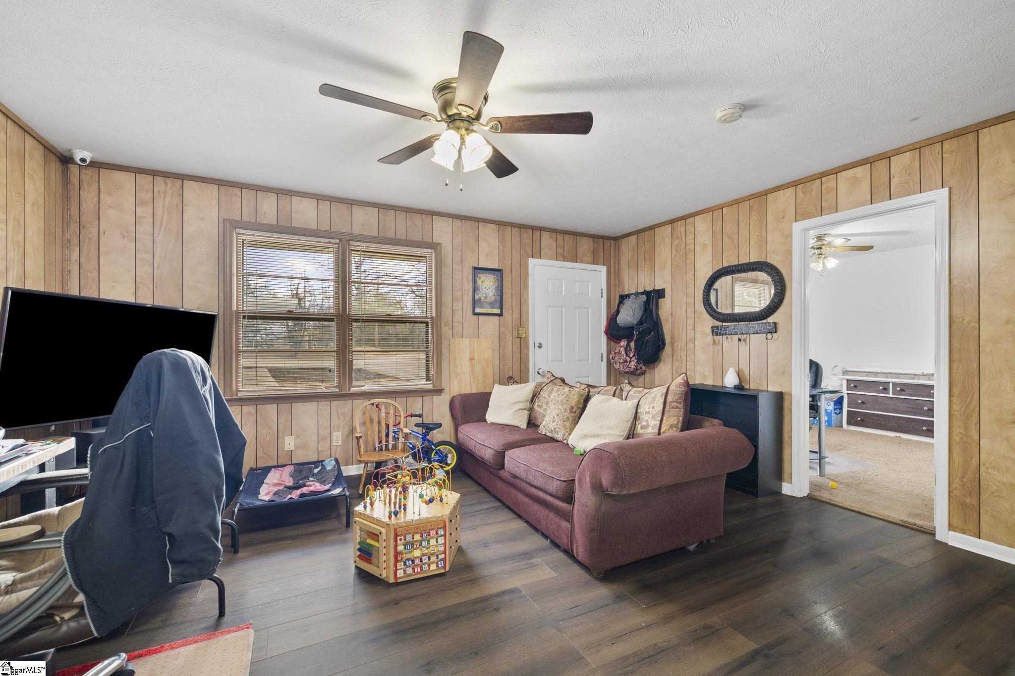 2 Grant, Taylors, South Carolina image 21