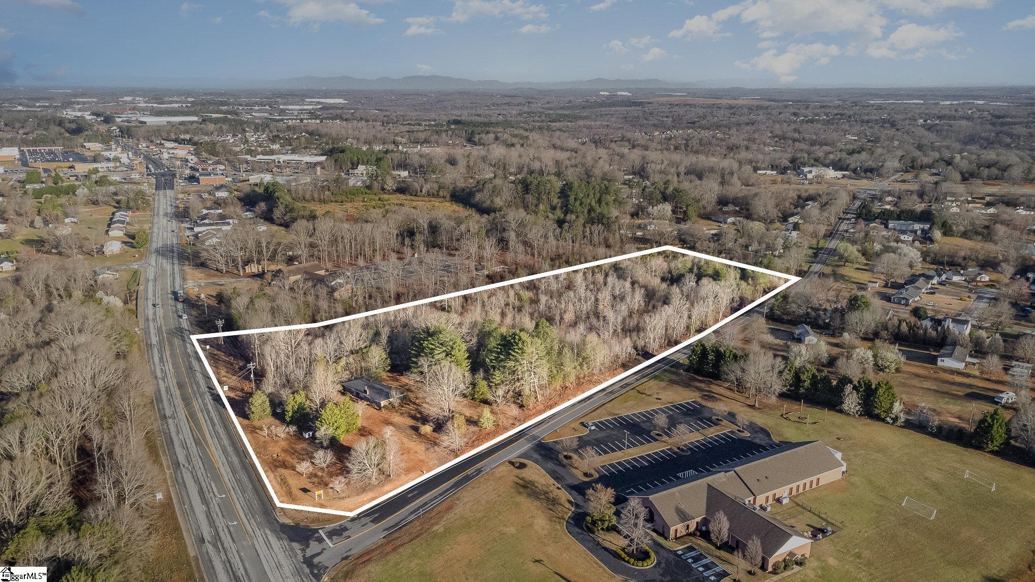 3920 Moore Duncan Highway Moore, SC 29369