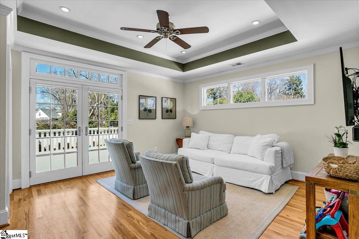 upstairs den or bedroom