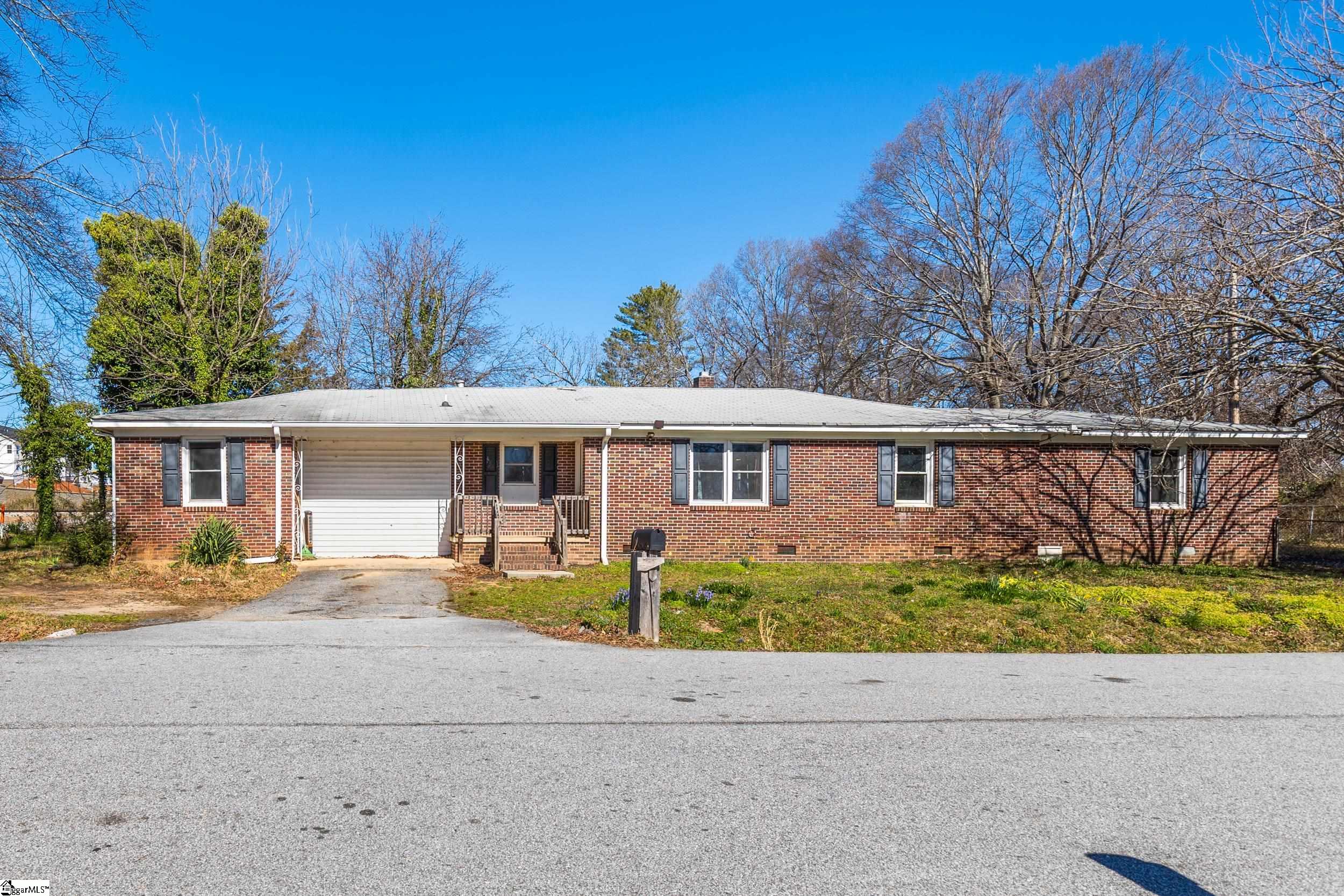 101 Pleasant Drive, Mauldin SC 29662