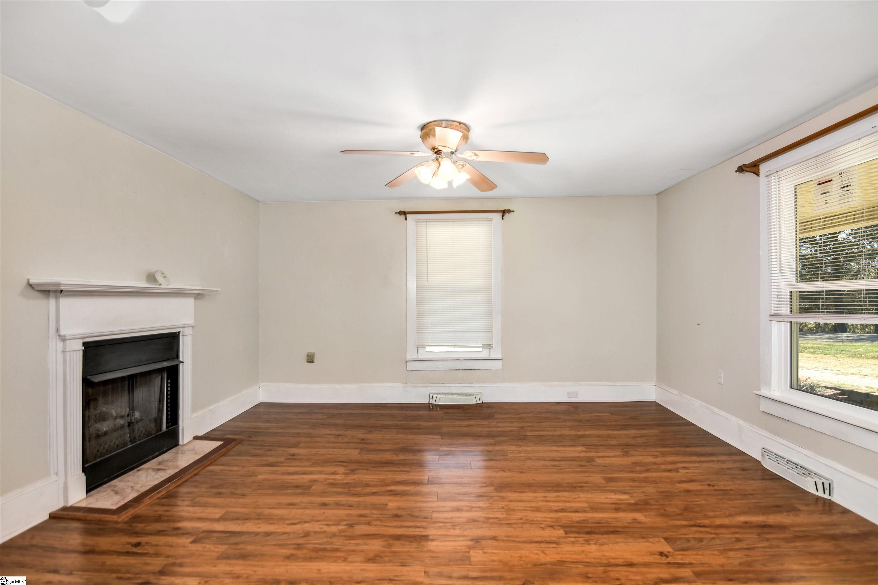 4122 West Georgia, Pelzer, South Carolina image 3