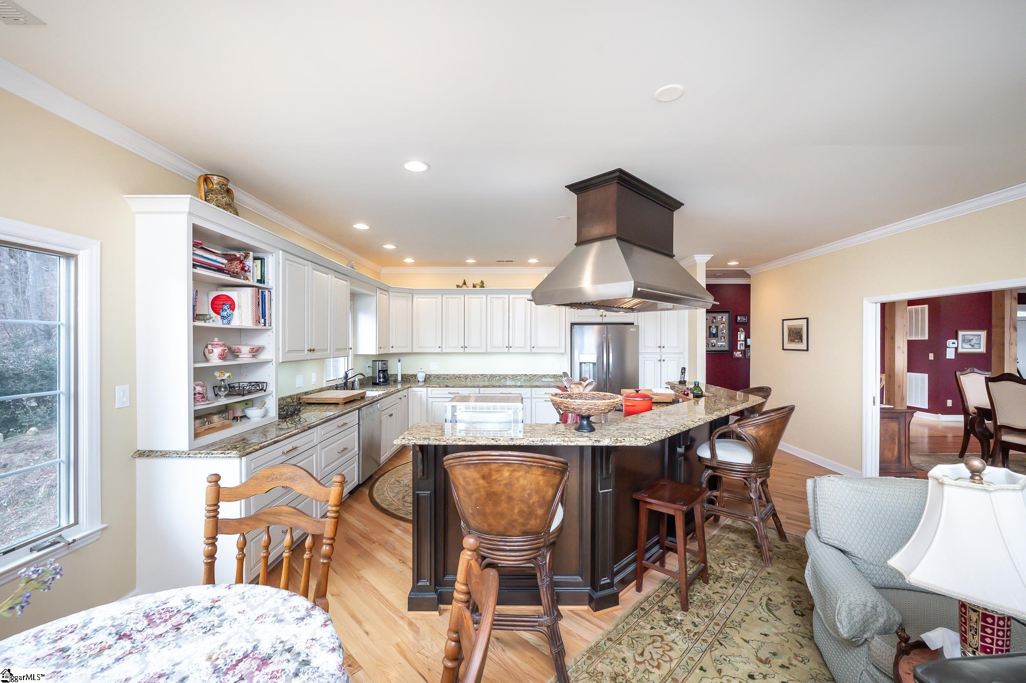 190 Raven, Landrum, South Carolina image 16