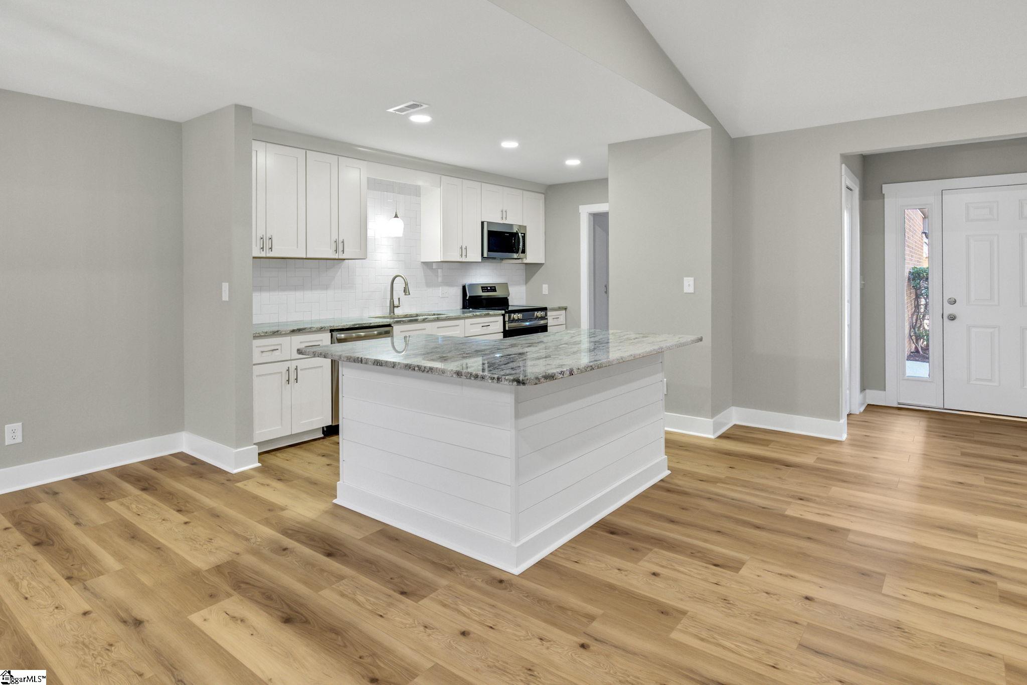 501 Teal, Greenville, South Carolina image 13
